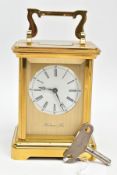 A FRENCH 19TH CENTURY CARRIAGE CLOCK, a white round face, black Roman numerals, signed 'Richard &