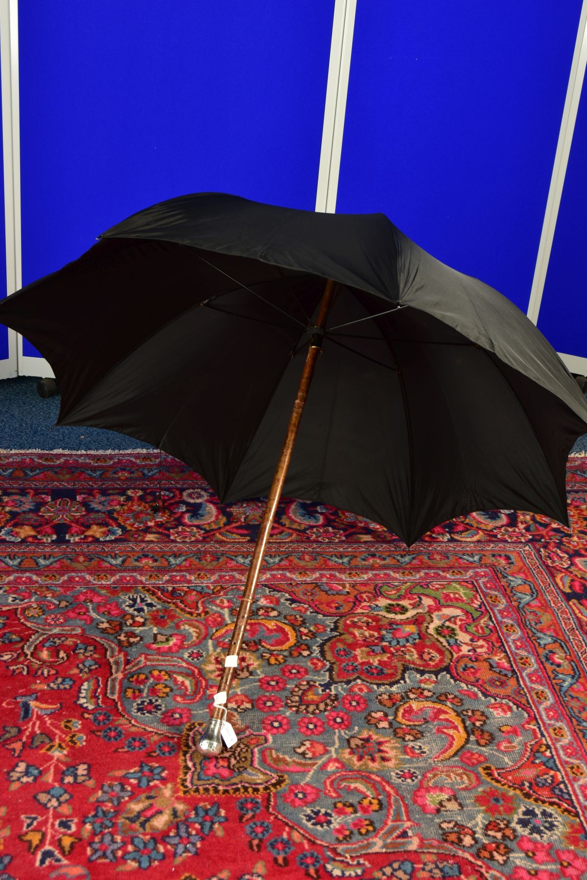 A BLACK UMBRELLA WITH SILVER HANDLE, hallmarked GWH & Co (G W Harvey & Co), Birmingham, 1903, length - Image 3 of 7