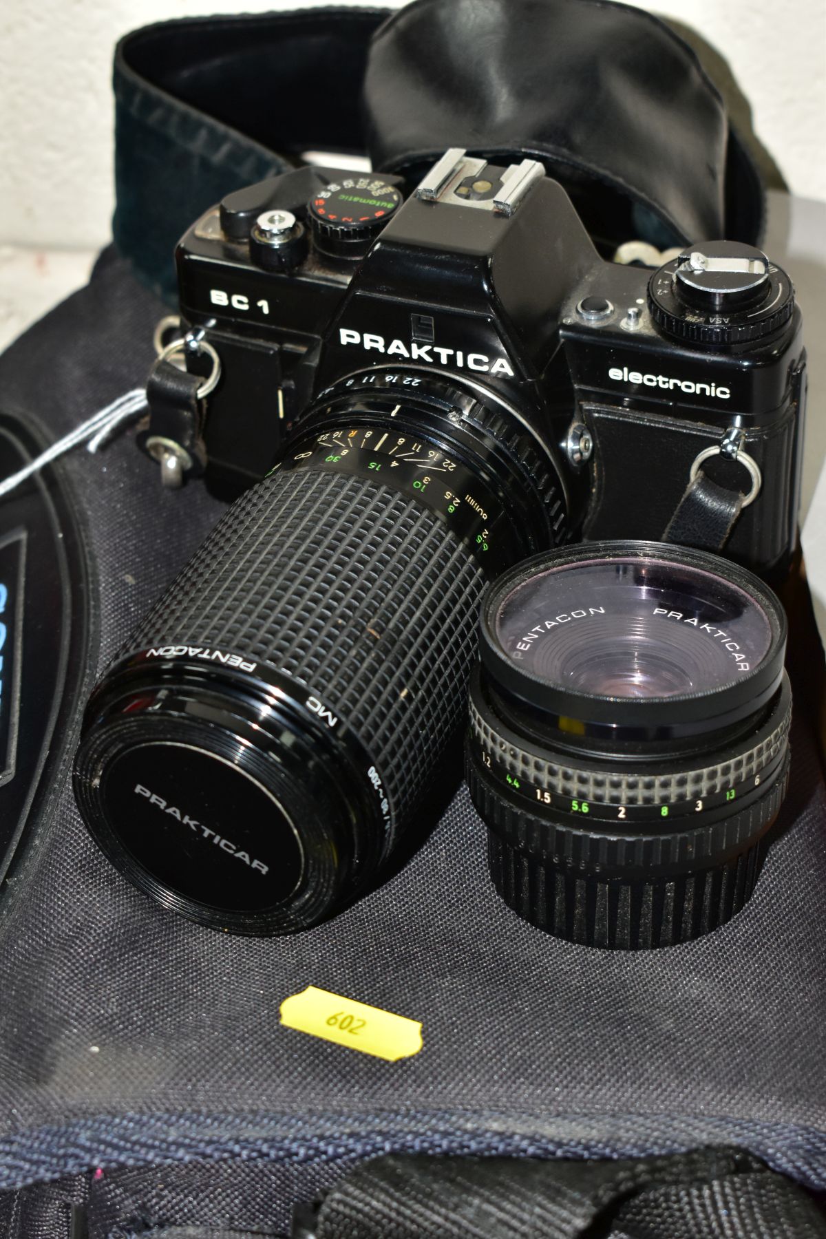 PHOTOGRAPHIC EQUIPMENT ETC, comprising a Canon EOS 500N 35mm SLR film camera body, Cosina 70-210 - Image 3 of 3