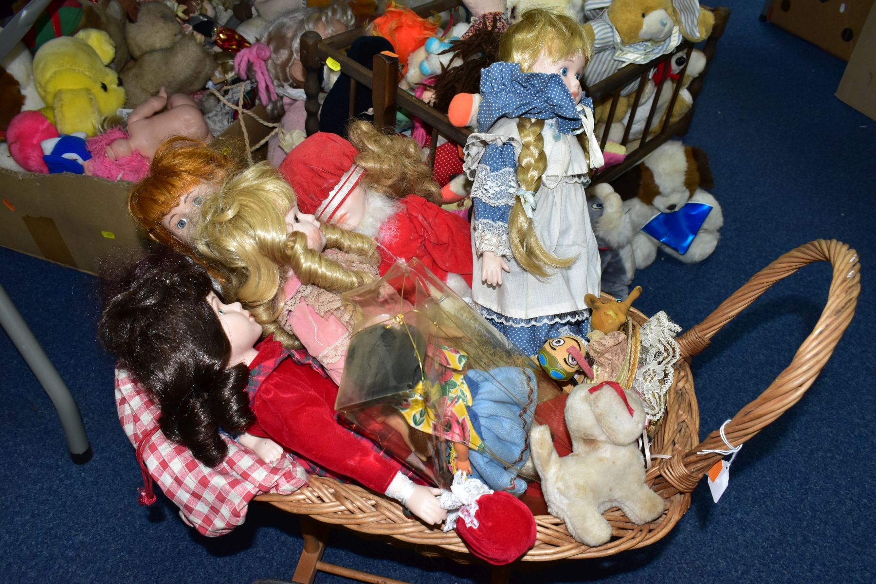 THREE BOXES AND LOOSE SOFT TOYS, DOLLS, DOLLS PRAM AND CRADLE, to include approximately eighteen - Image 4 of 13