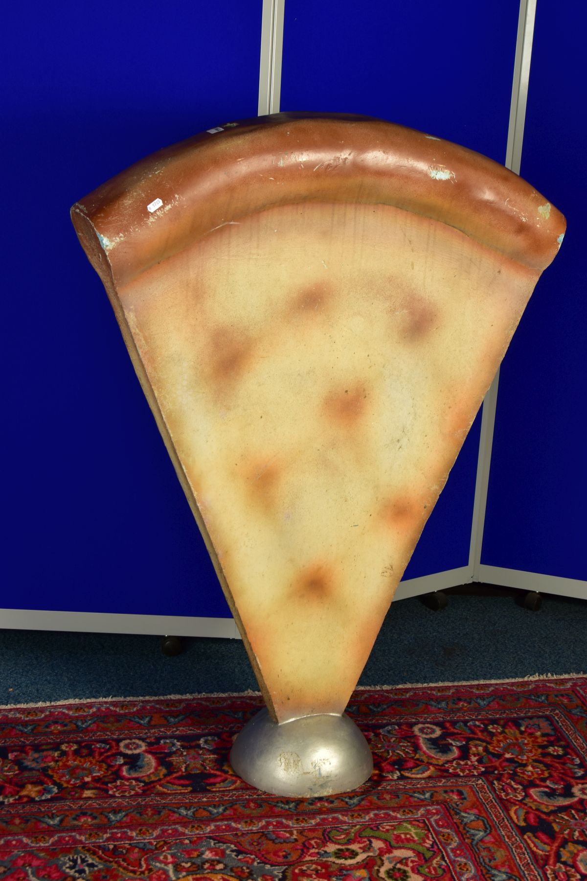 AN UPRIGHT JUMBO PIZZA ADVERTISING SIGN, detailed with a mass of toppings and deep crust, cast - Image 3 of 4