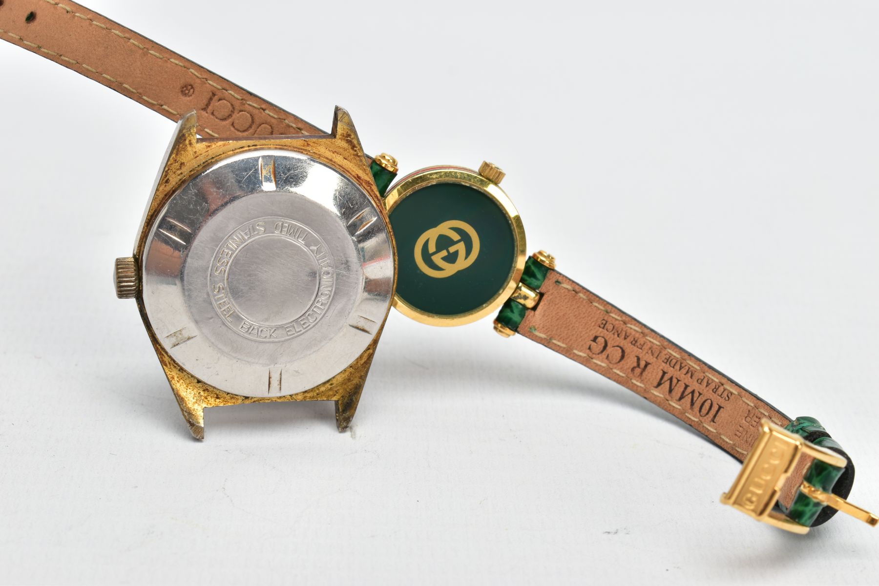 A GUCCI WRISTWATCH WITH ONE OTHER, round shimmer dial with a green border, signed 'Gucci', Roman - Image 4 of 5