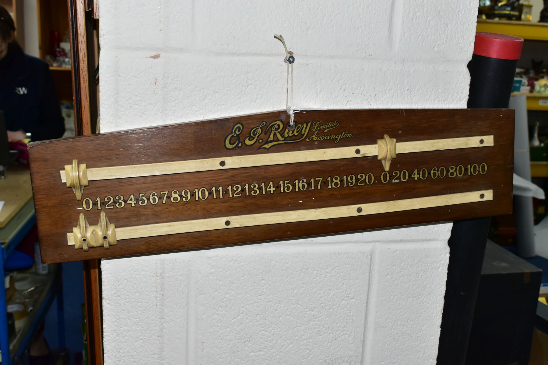A VINTAGE RILEY MAHOGANY SNOOKER SCORE BOARD, approximate length 57cm