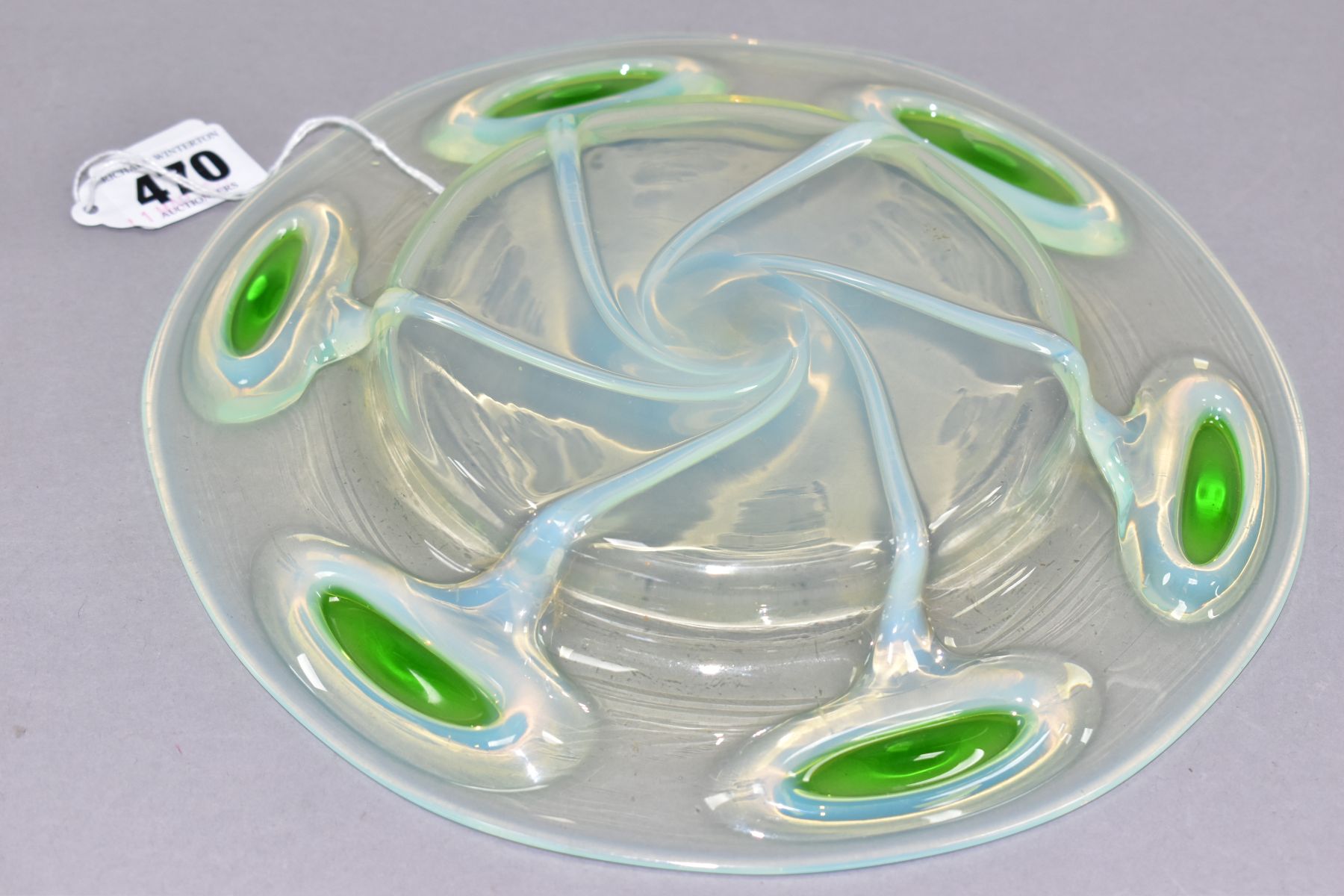 A STUART-STYLE GLASS BOWL, featuring a wide rim with raised uranium glass peacock feather pattern, - Image 5 of 6