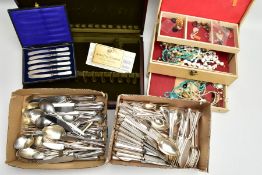 A JEWELLERY BOX WITH CONTENTS, A WOODEN CANTEEN BOX AND LOOSE CUTLERY, a cream multi storage