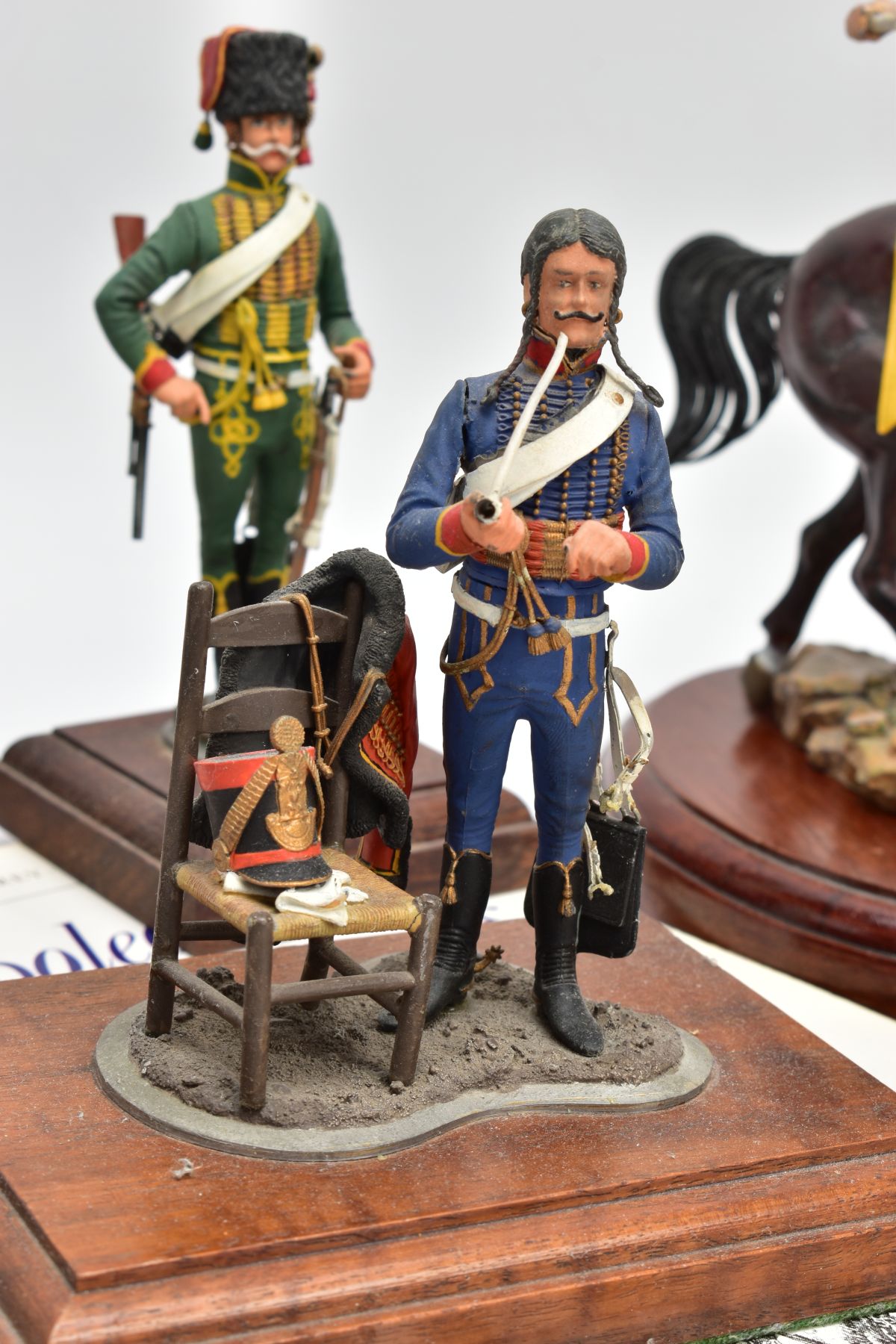 A SMALL COLLECTION OF NAPOLEONIC ERA METAL MILTARY FIGURES, with one horse, several wooden - Image 4 of 8