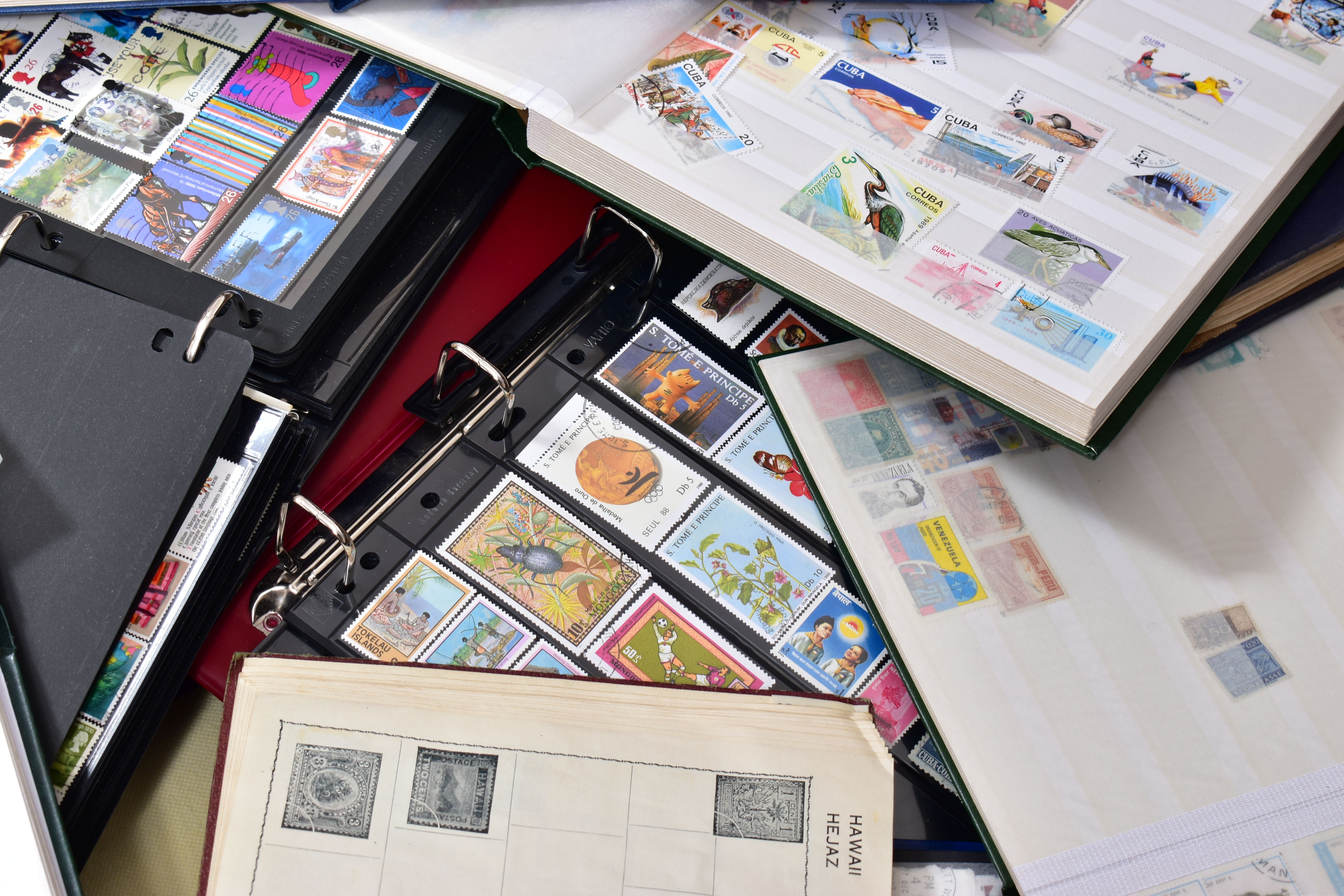 VERY LARGE ACCUMULATION OF STAMPS IN TWENTY STOCKBOOKS, three Hagner type albums and three older - Image 10 of 10