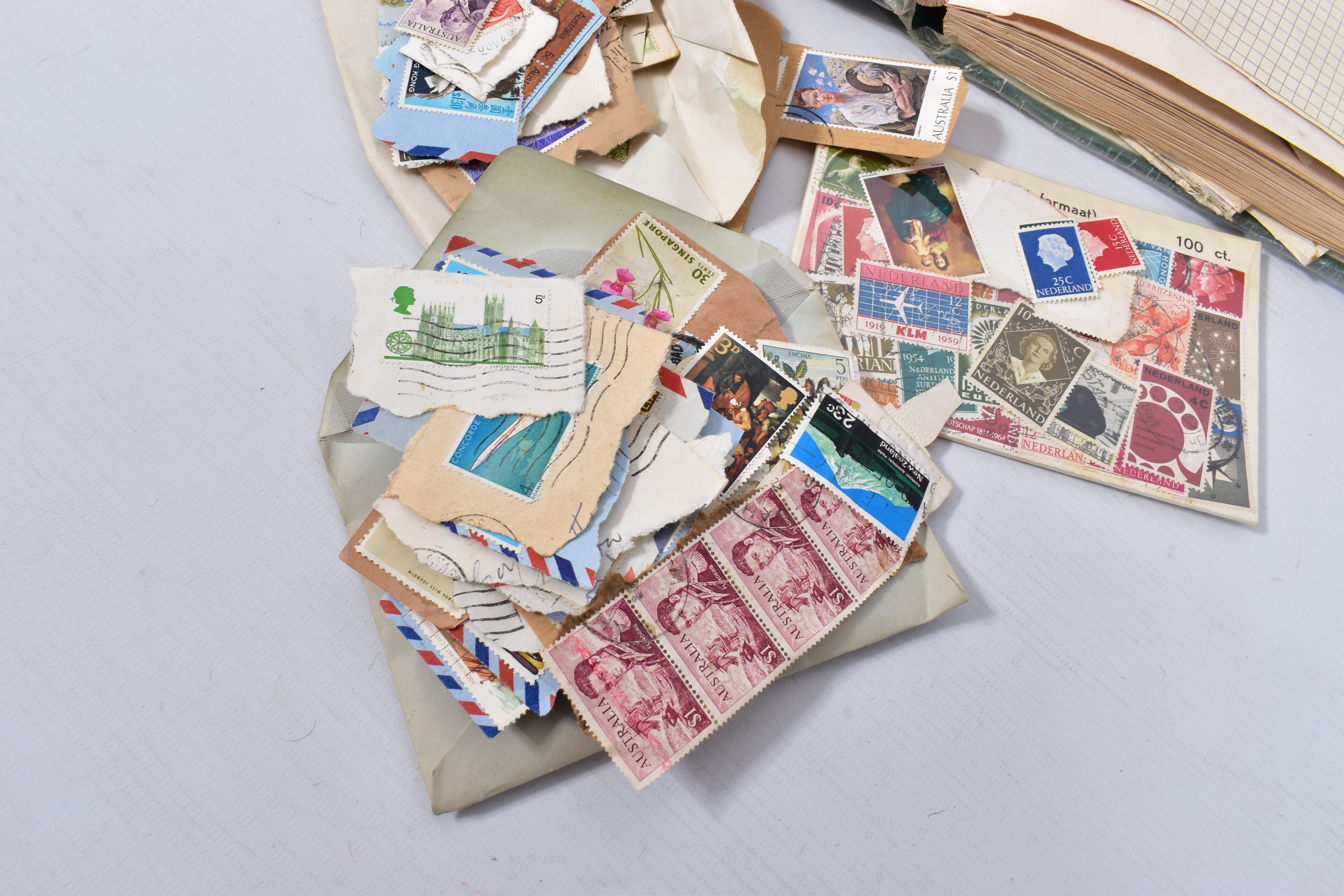 COLLECTION OF MID PERIOD WORLDWIDE STAMPS IN STRAND ALBUM AND LOOSE IN ENVELOPES - Image 2 of 8