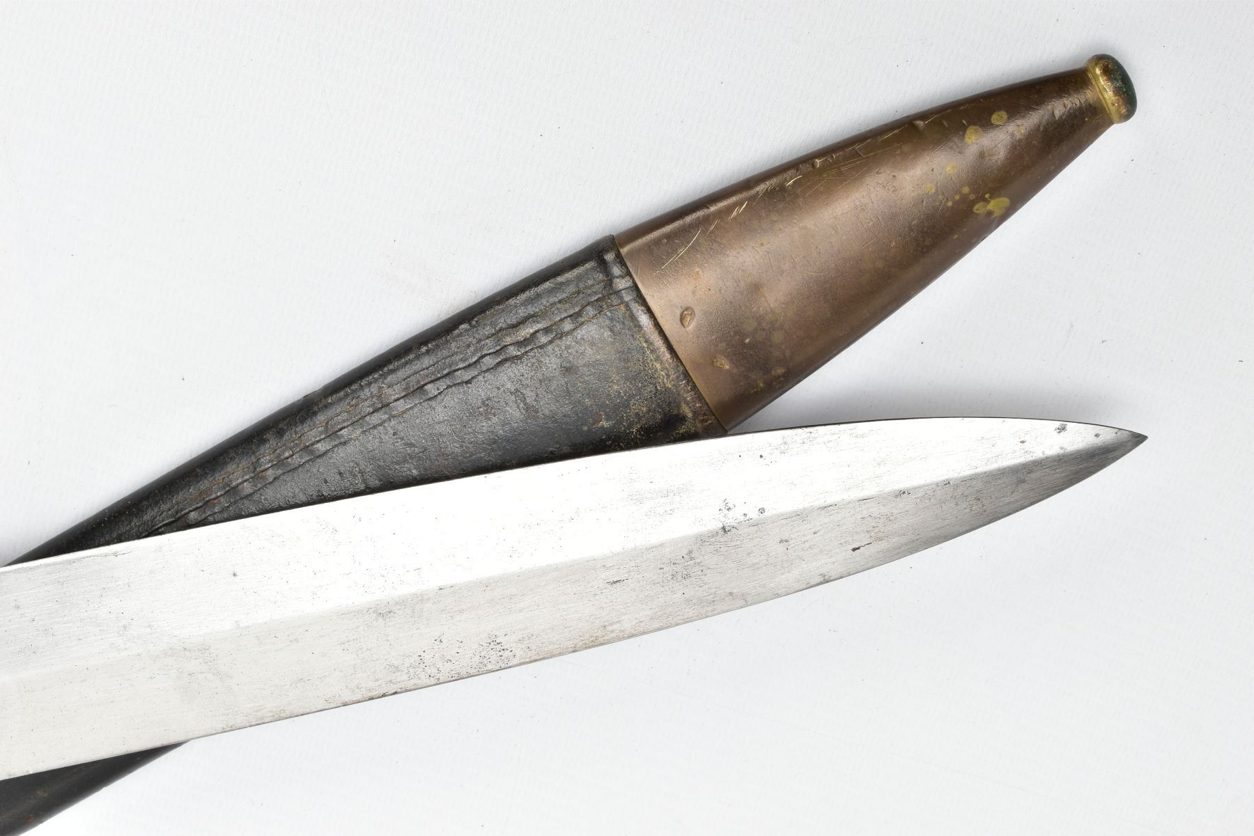 A FRENCH 1831 PATTERN INFANTRY GLADIUS SHORT SWORD, with scabbard which is marked 998, the blade - Image 7 of 13