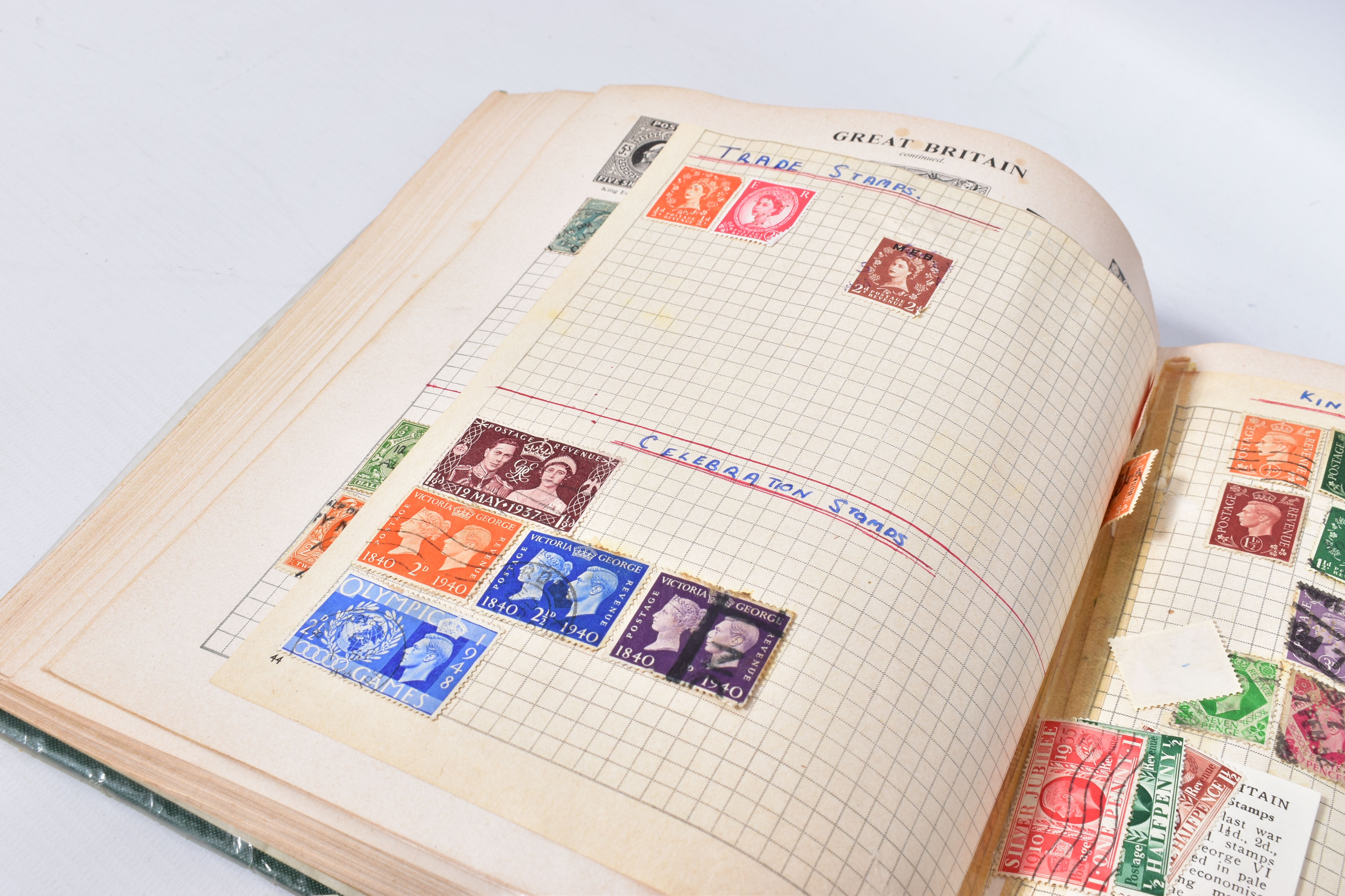 COLLECTION OF MID PERIOD WORLDWIDE STAMPS IN STRAND ALBUM AND LOOSE IN ENVELOPES - Image 5 of 8