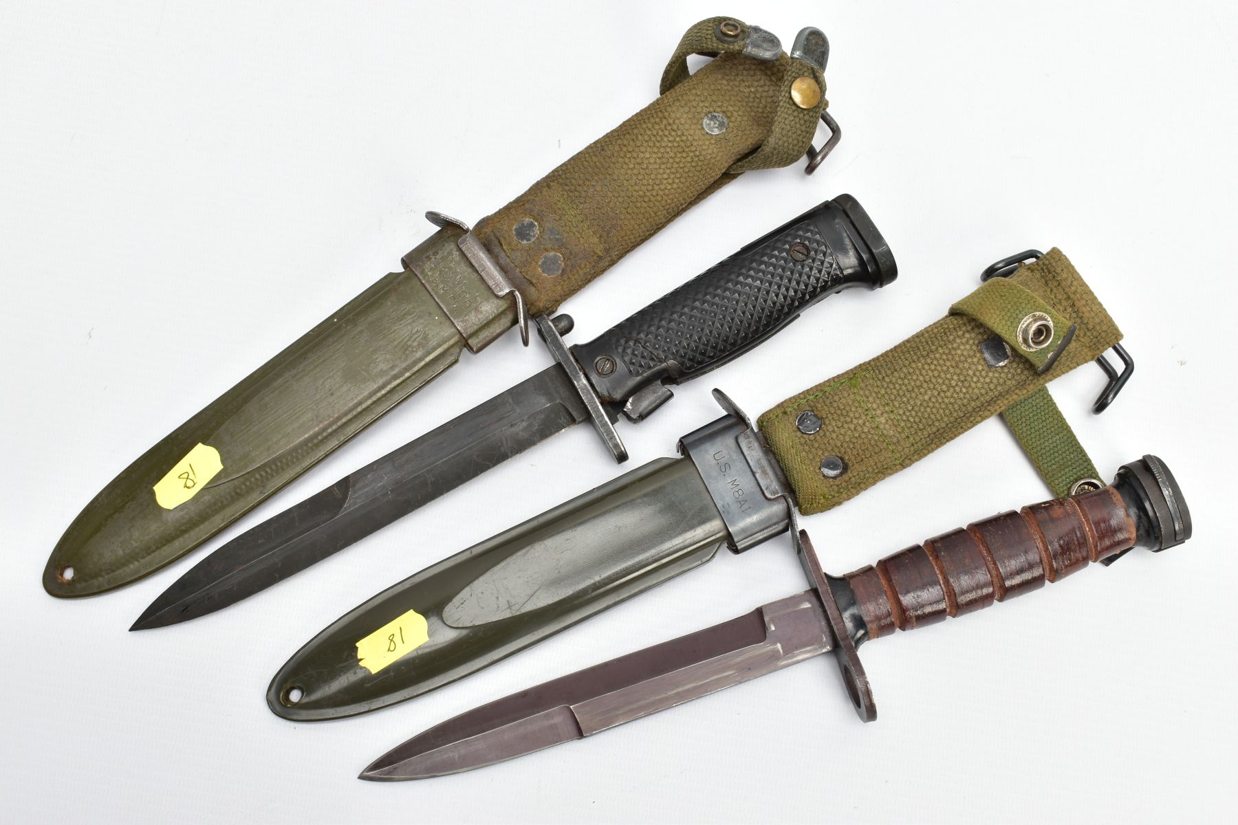 TWO WORLD WAR 2 ERA US ARMY BAYONETS, M4 with canvas/metal scabbard, marked US M4, scabbard marked - Image 2 of 7