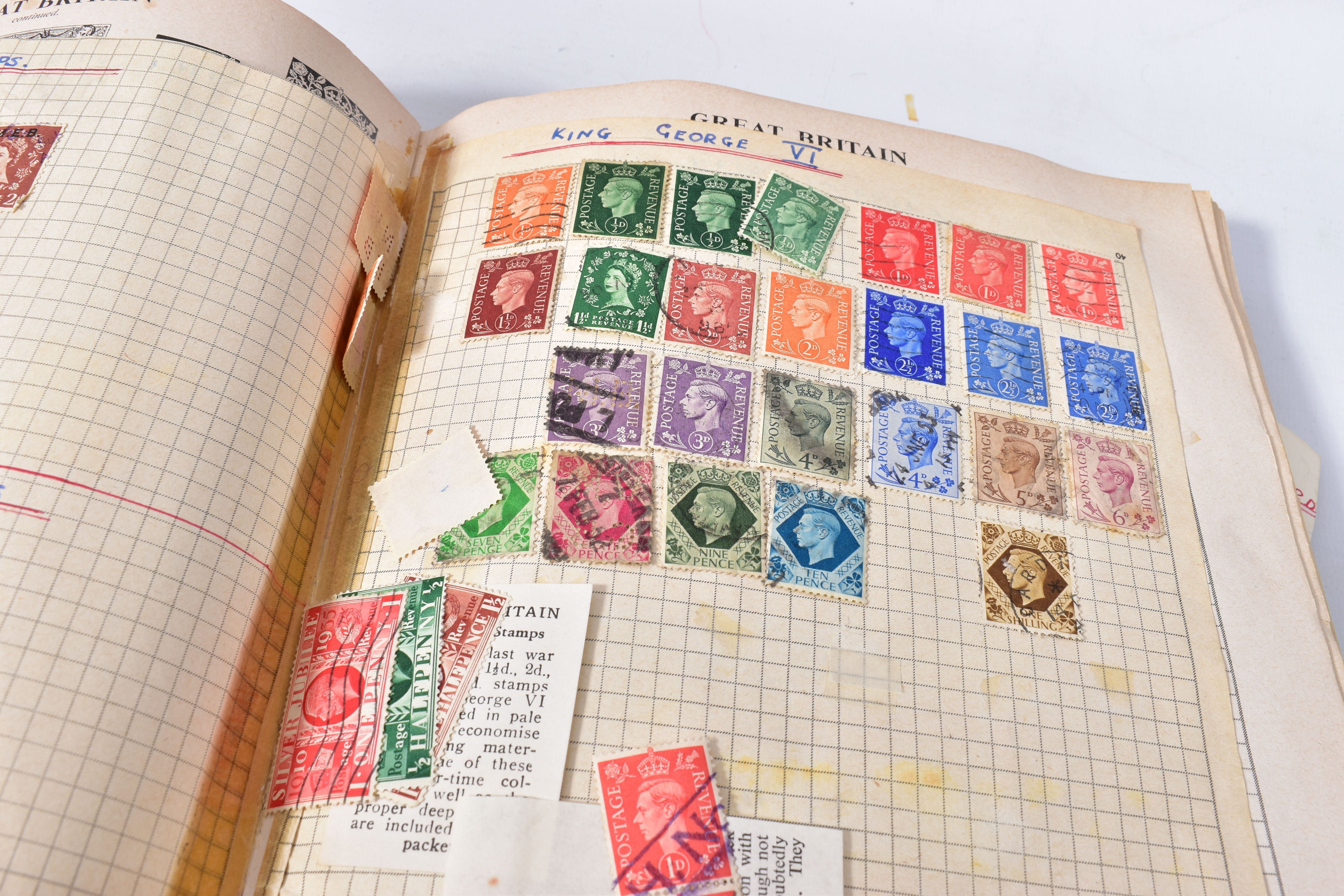 COLLECTION OF MID PERIOD WORLDWIDE STAMPS IN STRAND ALBUM AND LOOSE IN ENVELOPES - Image 4 of 8