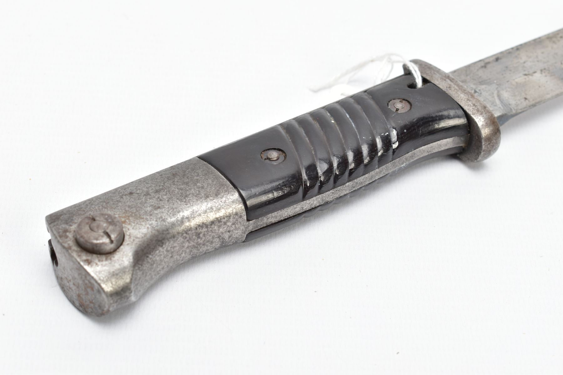 A GERMAN WORLD WAR TWO BAYONET, for the K98 Mauser rifle, bayonet is in good condition, with minimal - Image 7 of 8