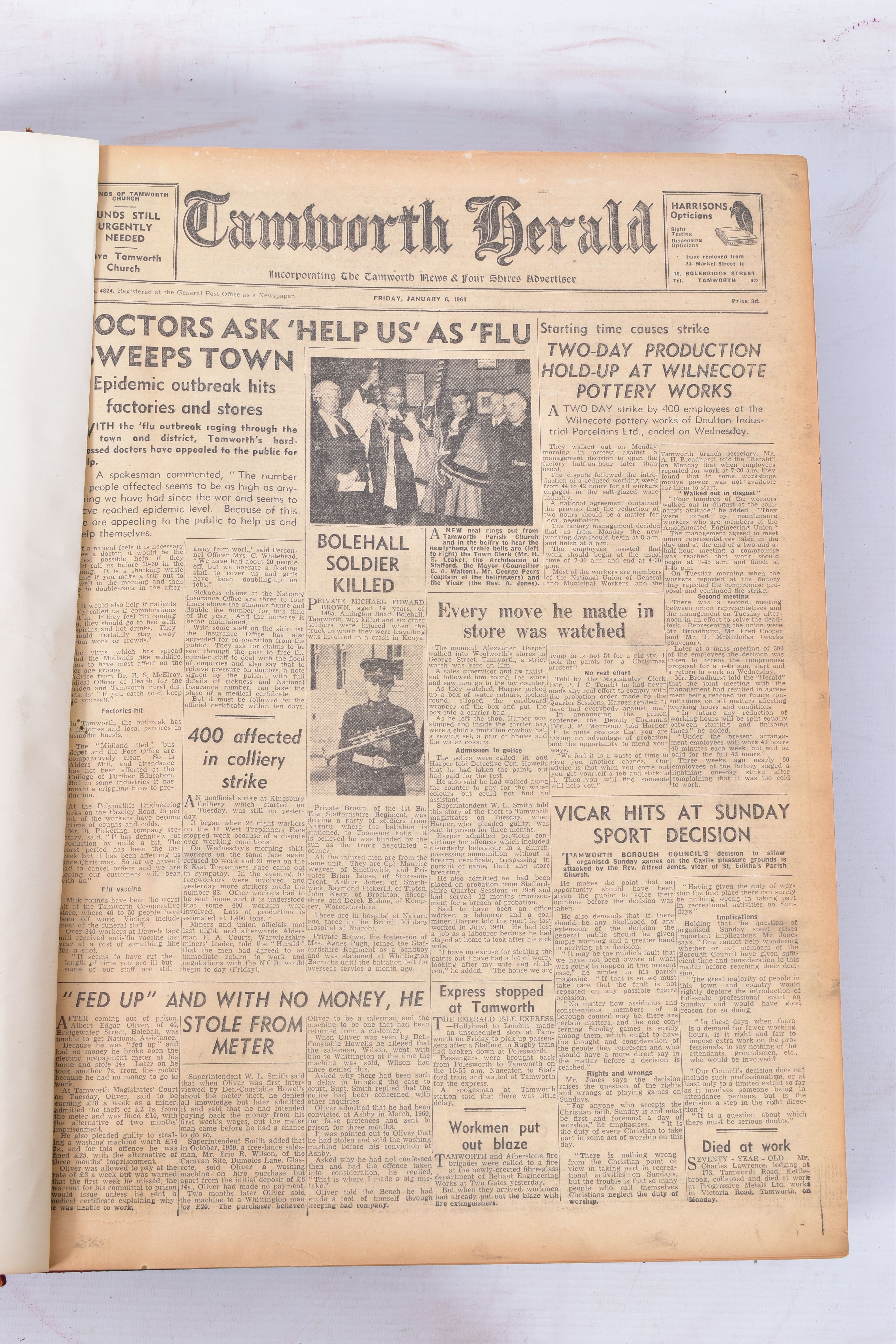 THE TAMWORTH HERALD, an Archive of the Tamworth Herald Newspaper from 1961, the newspapers are bound