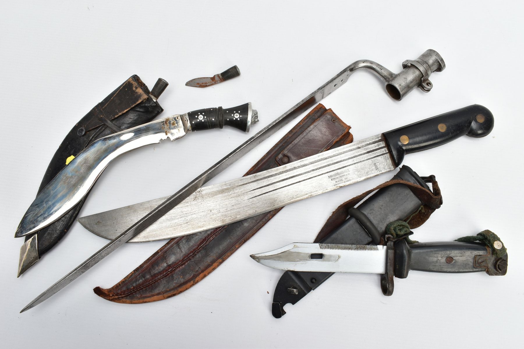 SELECTION OF MILITARY BAYONETS/KNIVES as follows, a Russian AK47 Bayonet and scabbard believed to be - Image 5 of 9