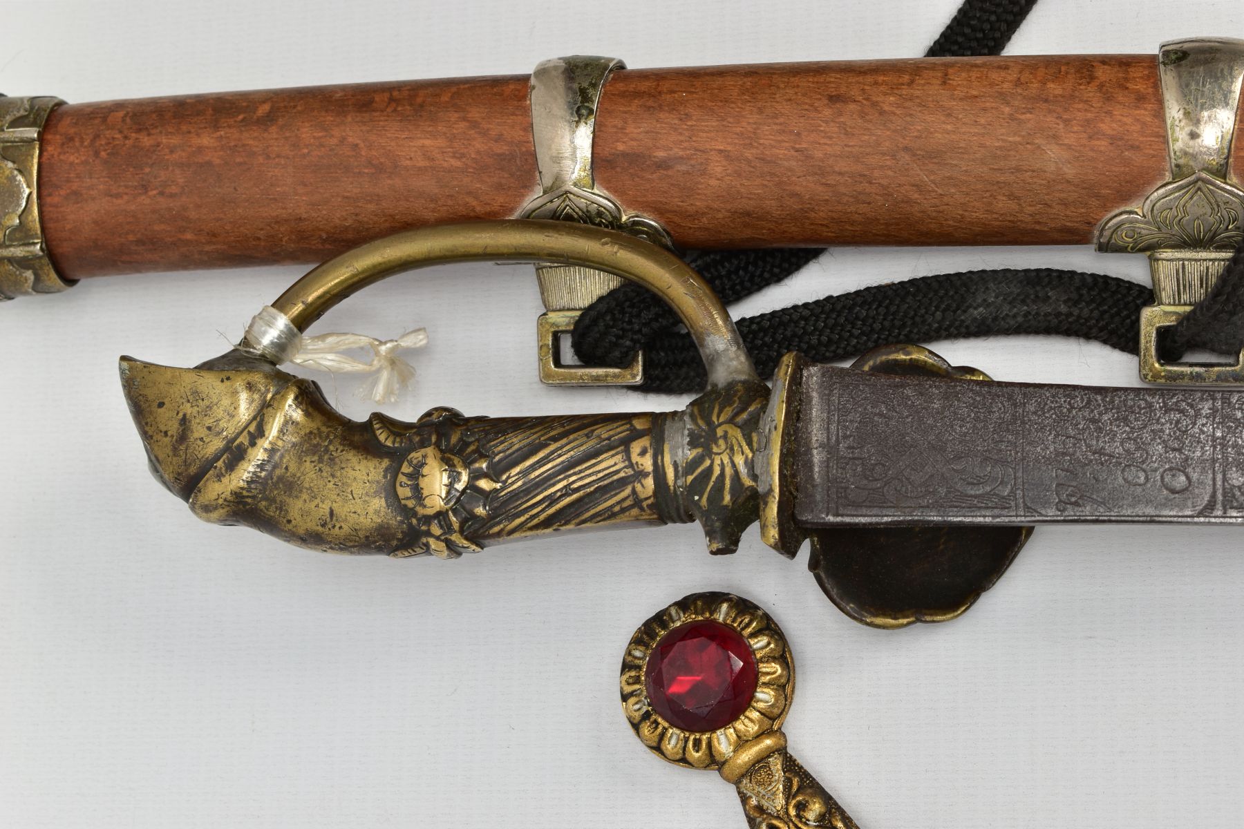 A WOODEN MADE HERALDIC SHIELD, made to display two swords and daggers in a cross design, possibly - Image 7 of 14