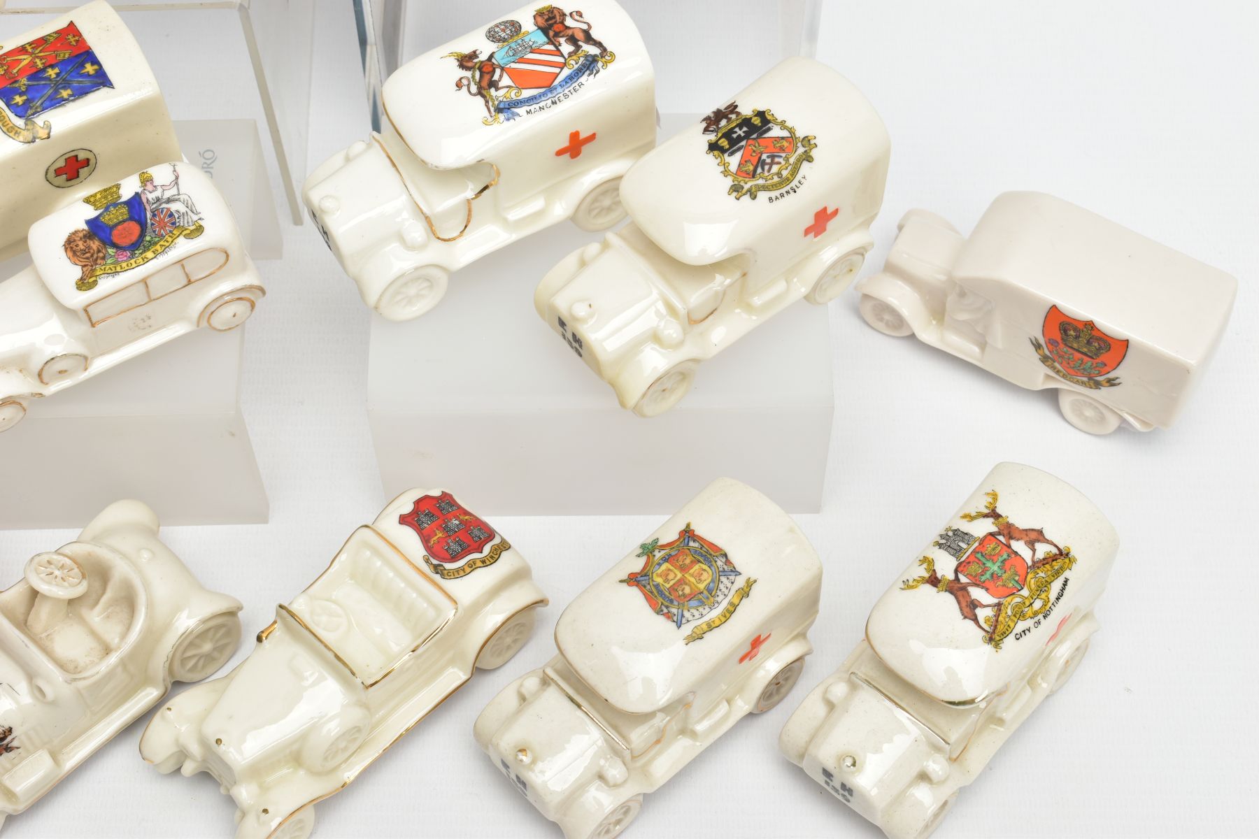 A COLLECTION OF WORLD WAR I CRESTED CHINA, manufactured by Victoria, Botolph, Grafton, Arcadian, - Image 3 of 11