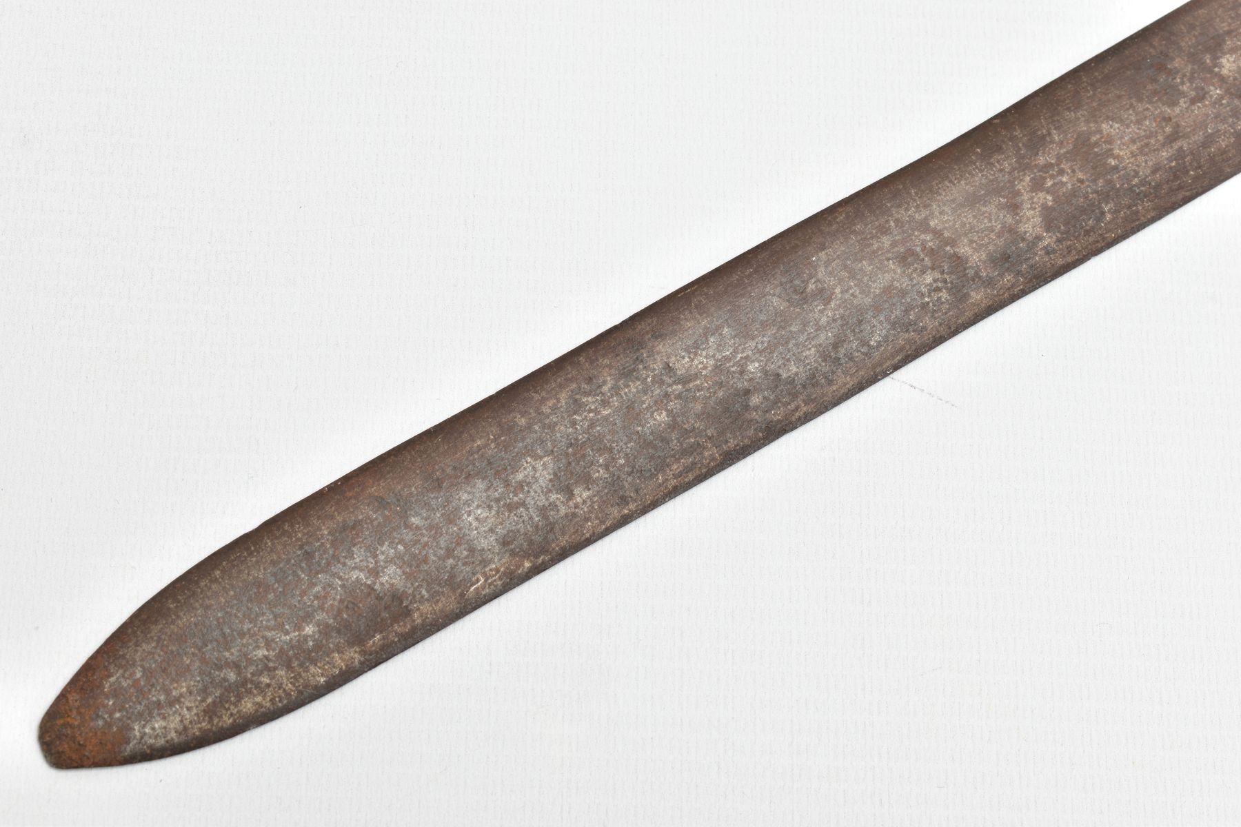 A MEDIEVAL STYLE SWORD, POSSIBLY EUROPEAN IN MANUFACTURE IN THE KASKARAS STYLE, the blade is - Image 4 of 13