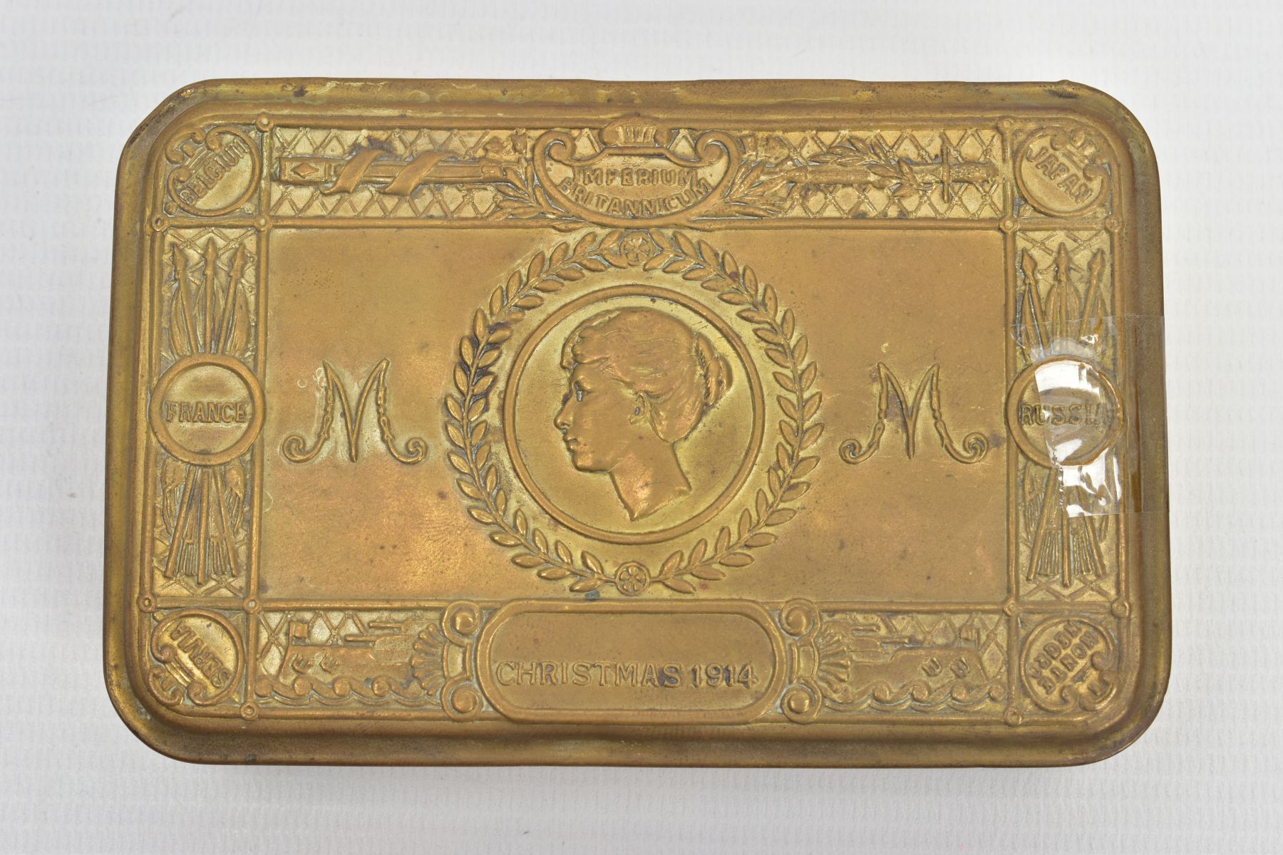 A WORLD WAR ONE PRINCESS MARY TIN, no contents, but in good overall condition, lid closes nicely - Image 7 of 7