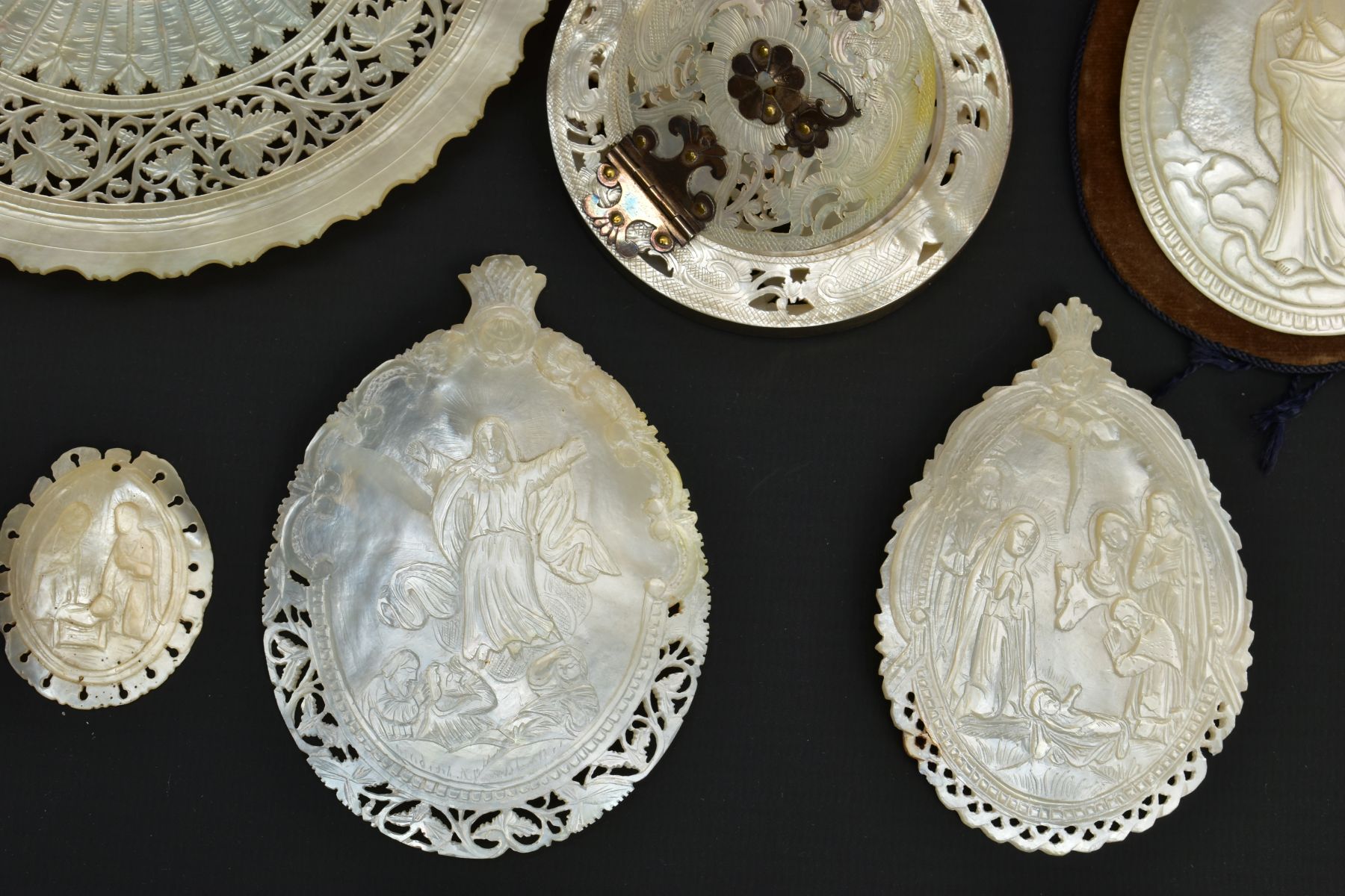SEVEN MOTHER OF PEARL SHELL CARVINGS OF BIBLICAL SCENES, including the Nativity, the crucifixion and - Image 3 of 17