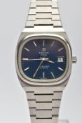 A QUARTZ TISSOT SEASTAR WRISTWATCH, blue cushion shaped textured stripped dial, baton markers,