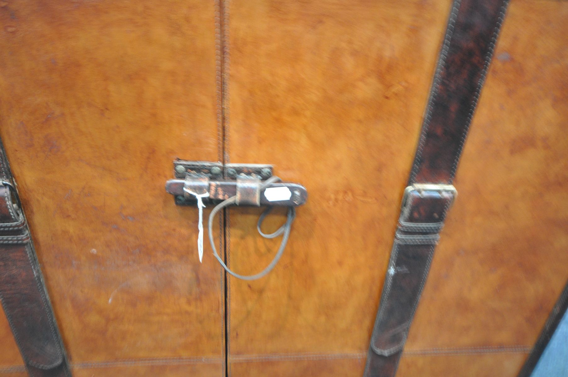 A BROWN LEATHER WRAPPED COCKTAIL CABINET, possibly made by 'Coach house', the two door enclosing - Image 3 of 10