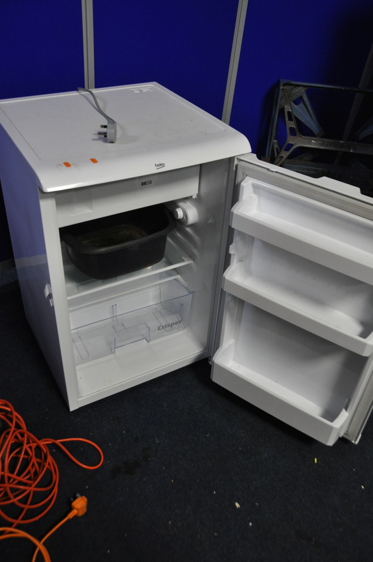 A BEKO UNDER COUNTER FRIDGE, width 55cm x depth 55cm x height 85cm (PAT pass and working at 4 - Image 2 of 2