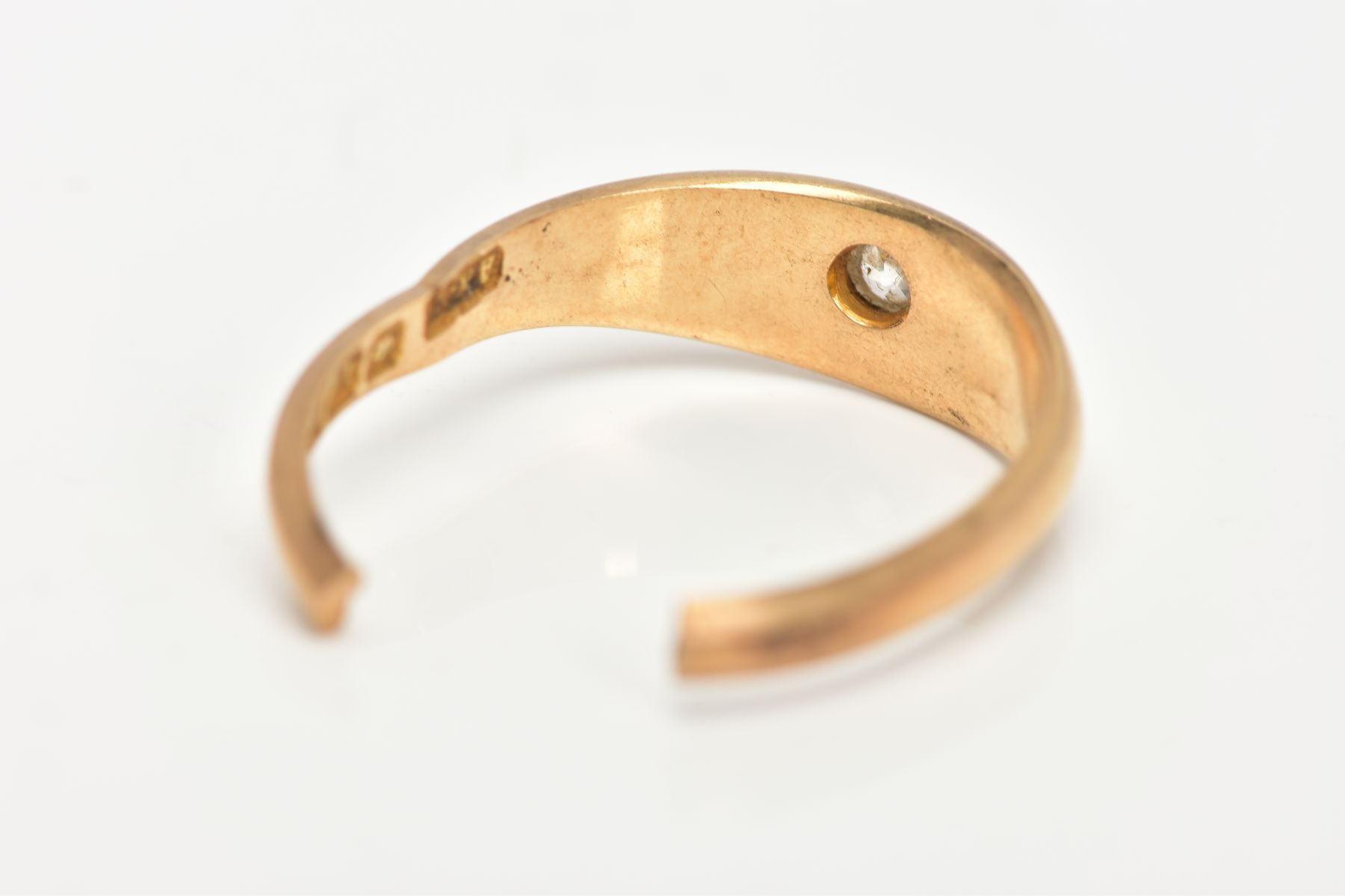 AN 18CT GOLD STAR SET DIAMOND RING, AF ring set with an old cut diamond, approximate carat weight - Image 3 of 4