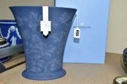 A BOXED MODERN WEDGWOOD INTERIORS VASE, of oval flared form, with pale blue printed foliate
