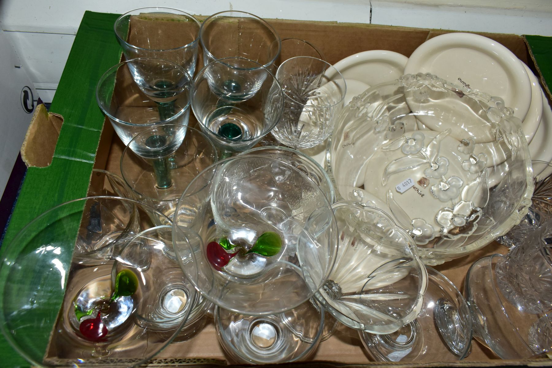 FOUR BOXES AND LOOSE GLASS, METALWARES AND MODERN HOMEWARES, to include eight pairs or sets of - Image 3 of 7