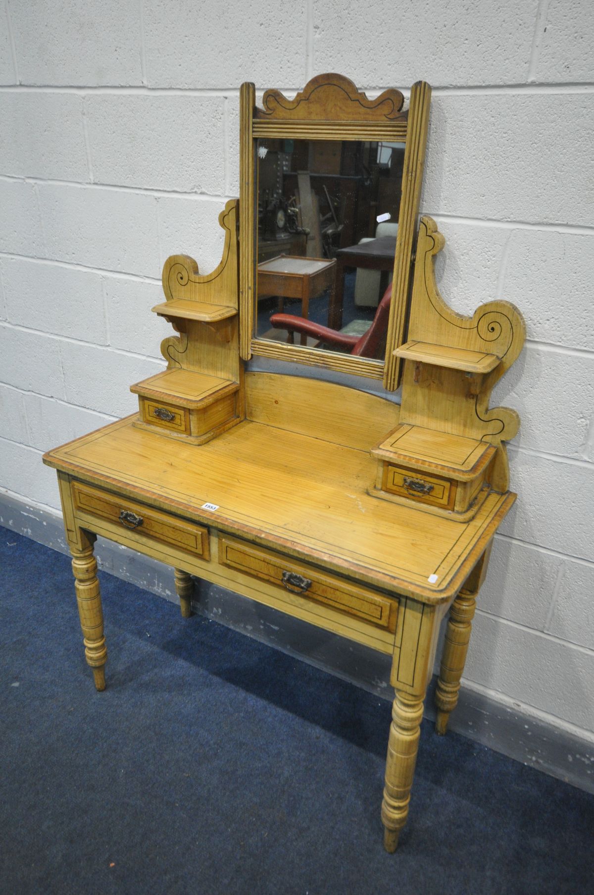 A LATE VICTORIAN PINE DRESSING TABLE, with a single mirrors, and four various drawers, width 100cm x