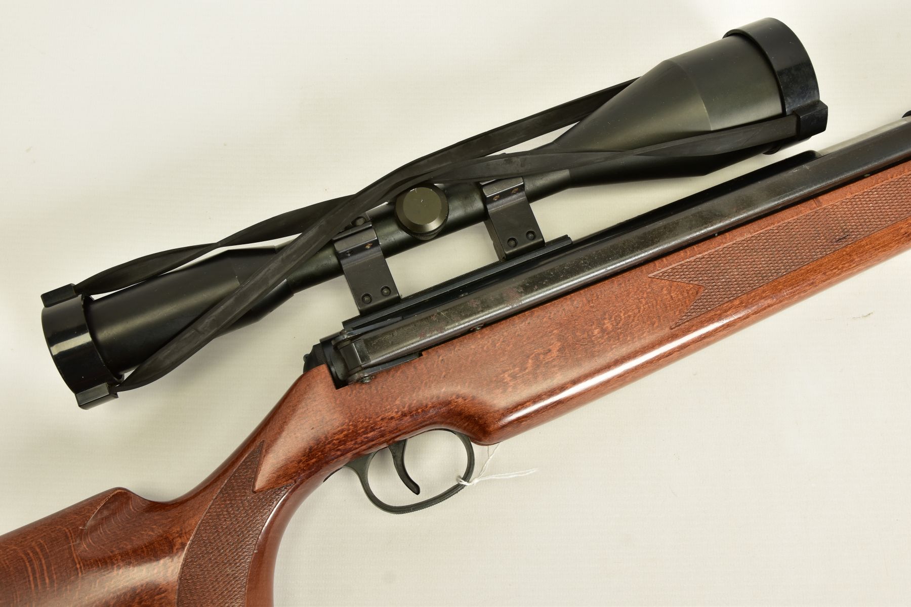 A .177'' R.W.S. DIANA MODEL 48/52 SPRING AIR RIFLE, made in Germany, these high quality air rifles - Image 4 of 18