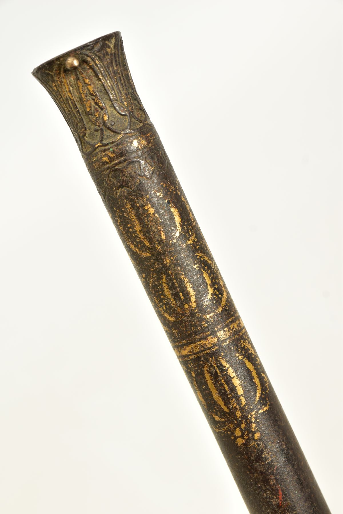 AN ANTIQUE 50 1/2'' MATCHLOCK JEZAIL MUSKET BARREL,bearing evidence of hammered gold inlay at the - Image 12 of 12
