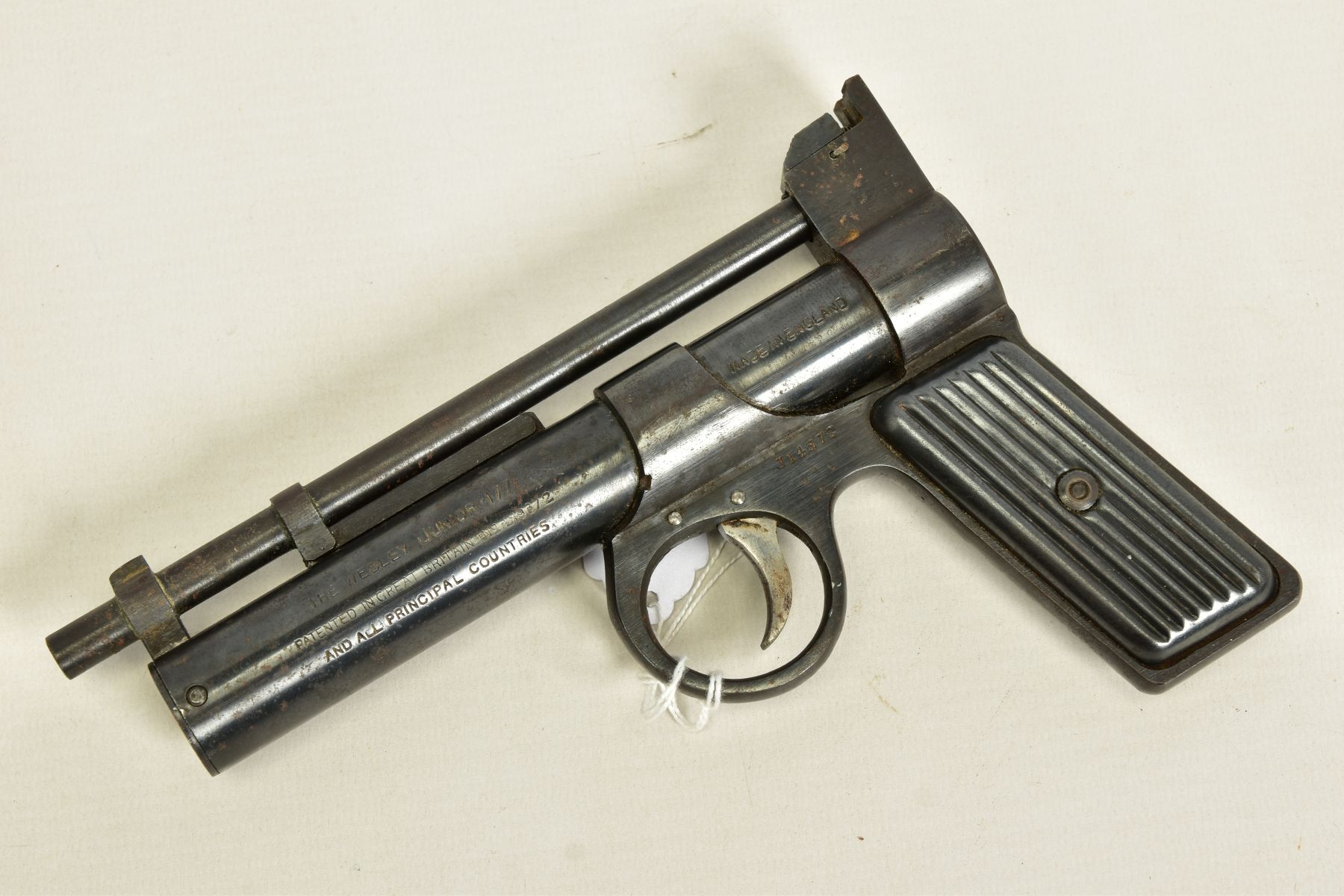 A .177'' WEBLEY & SCOTT JUNIOR PRE-WWII, serial number J14372 fitted with tin grips and in good - Image 2 of 8