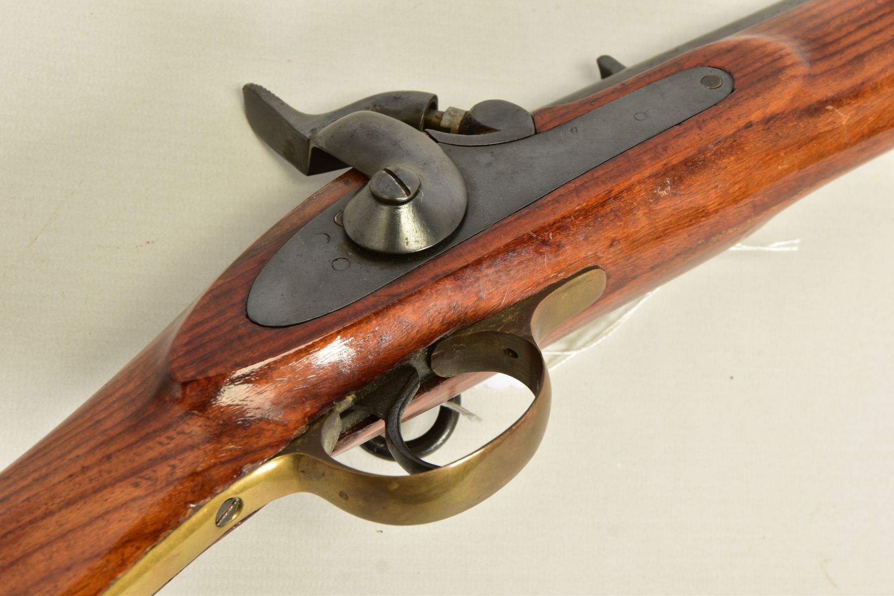 AN ANTIQUE SMOOTH BORE PERCUSSION CARBINE, fitted with a 21'' barrel in approximately 14 bore, it is - Image 8 of 16