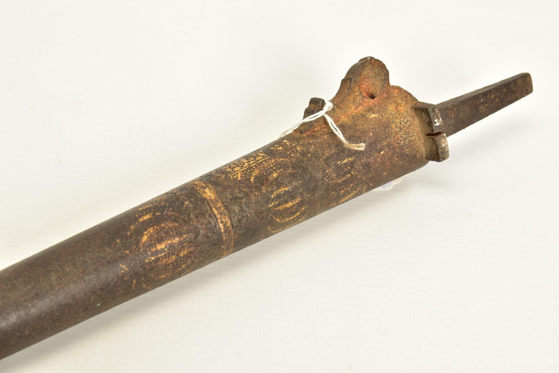 AN ANTIQUE 50 1/2'' MATCHLOCK JEZAIL MUSKET BARREL,bearing evidence of hammered gold inlay at the - Image 7 of 12