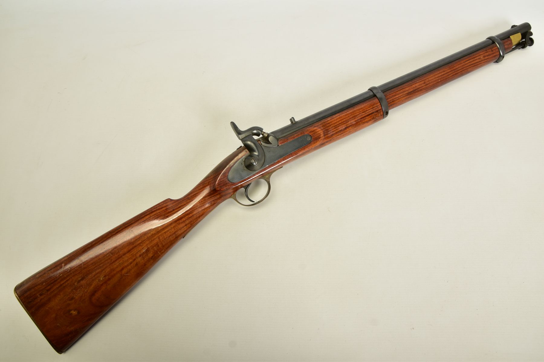 AN ANTIQUE SMOOTH BORE PERCUSSION CARBINE, fitted with a 21'' barrel in approximately 14 bore, it is - Image 10 of 16