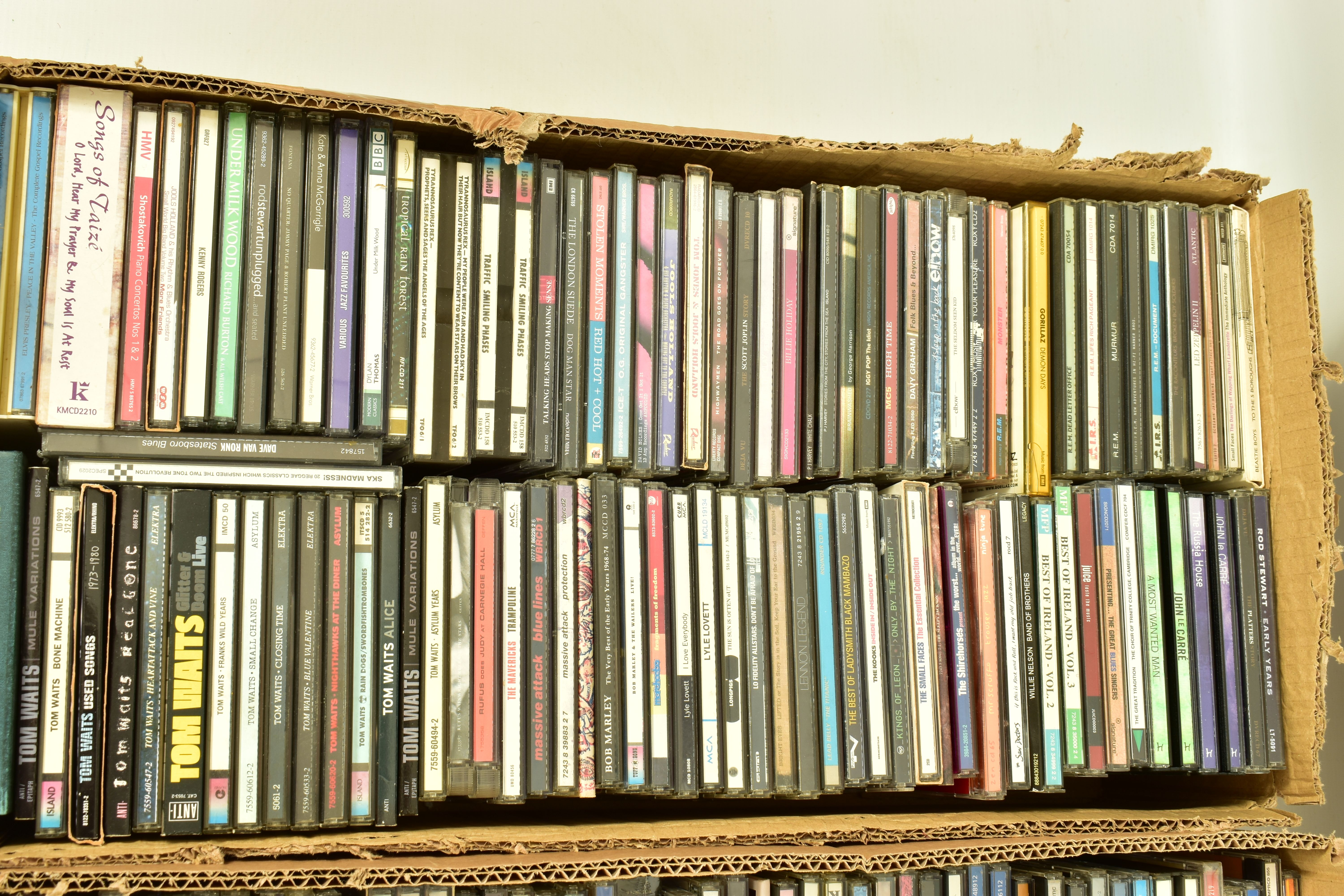 THREE TRAYS CONTAINING OVER TWO HUNDRED AND EIGHTY CDs AND cd SINGLES by artists such as David - Bild 6 aus 6