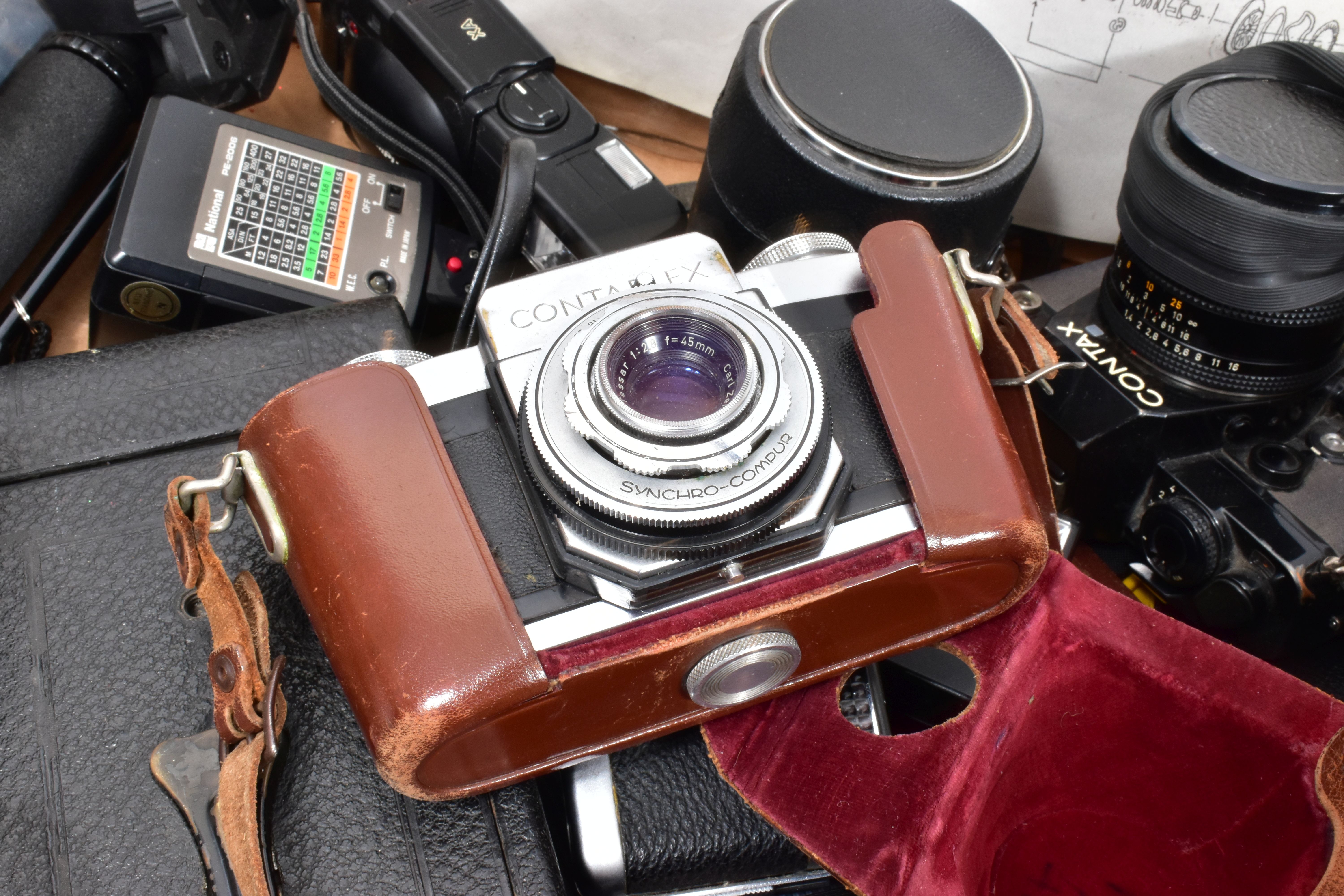 A TRAY CONTAINING CAMERAS AND EQUIPMENT including a Contax 139 Quartz with manual fitted with a Carl - Image 6 of 8