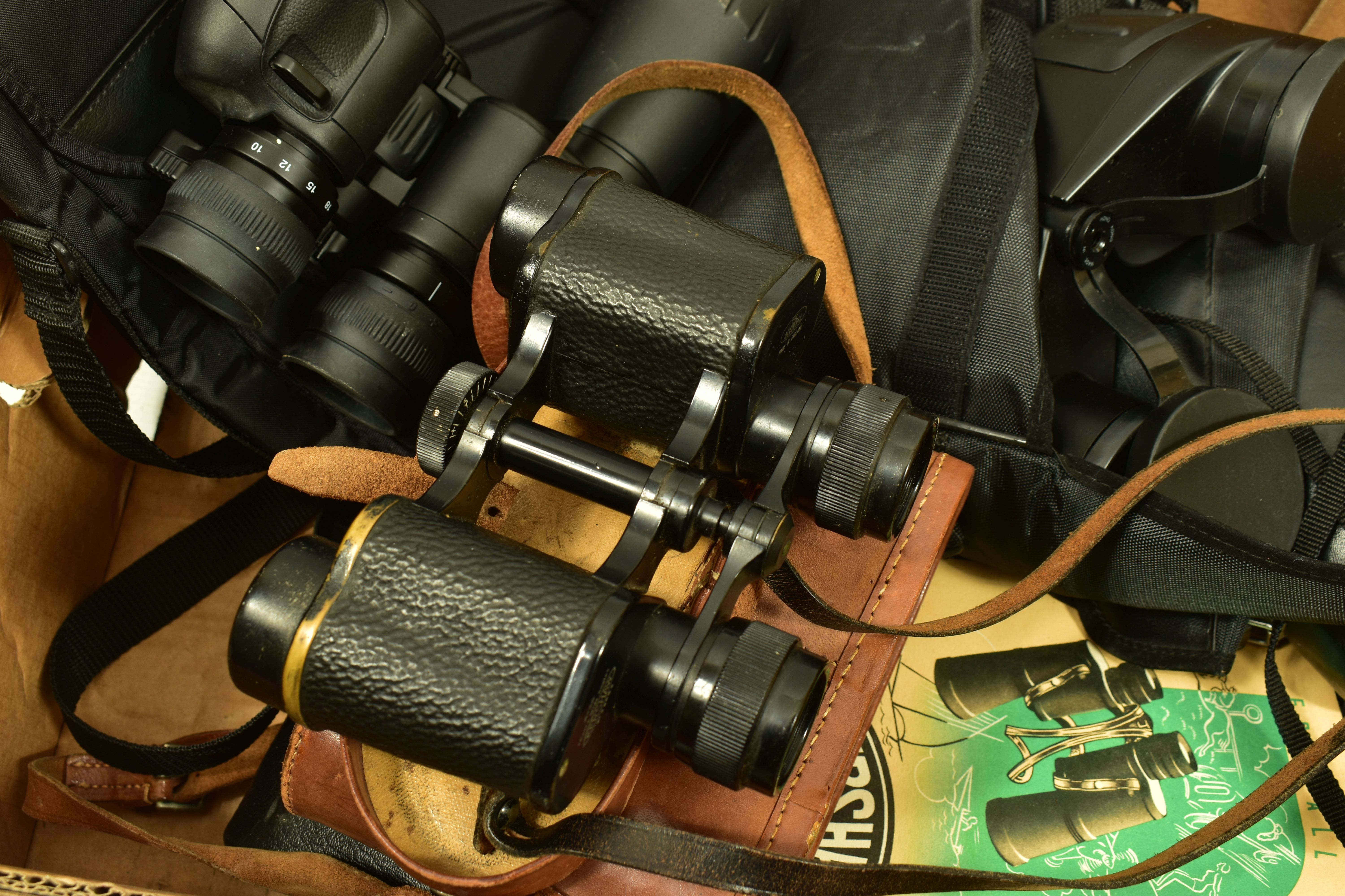 A TRAY CONTAINING BINOCULARS comprising of a pair of Nikon Action AX 10-22x50 in case, a pair of - Image 2 of 6