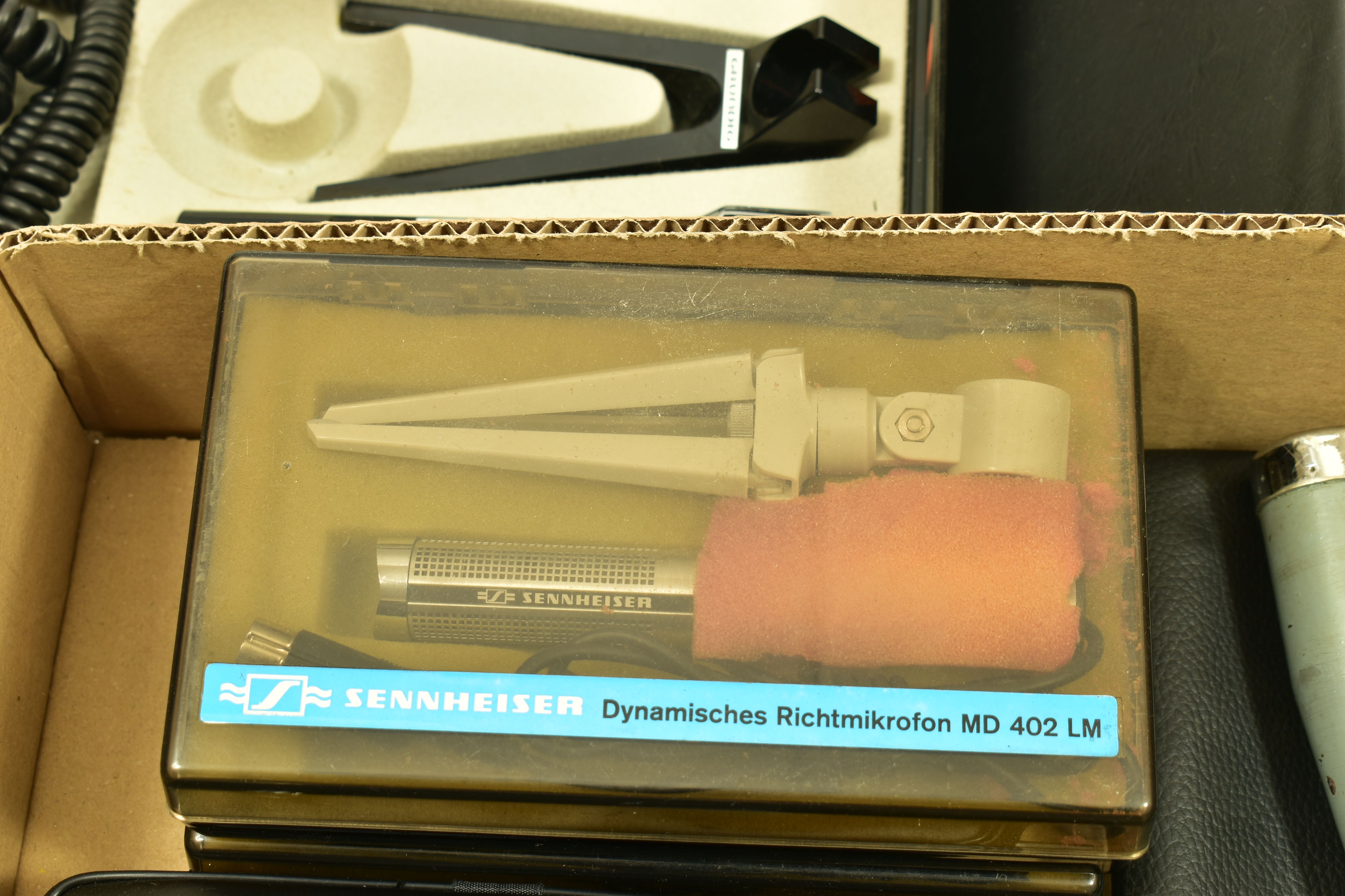 A TRAY CONTAINING NINE VINTAGE CONDENSOR MICROPHONES comprising of a Revox M3500, two Beyer M64 in - Image 2 of 7