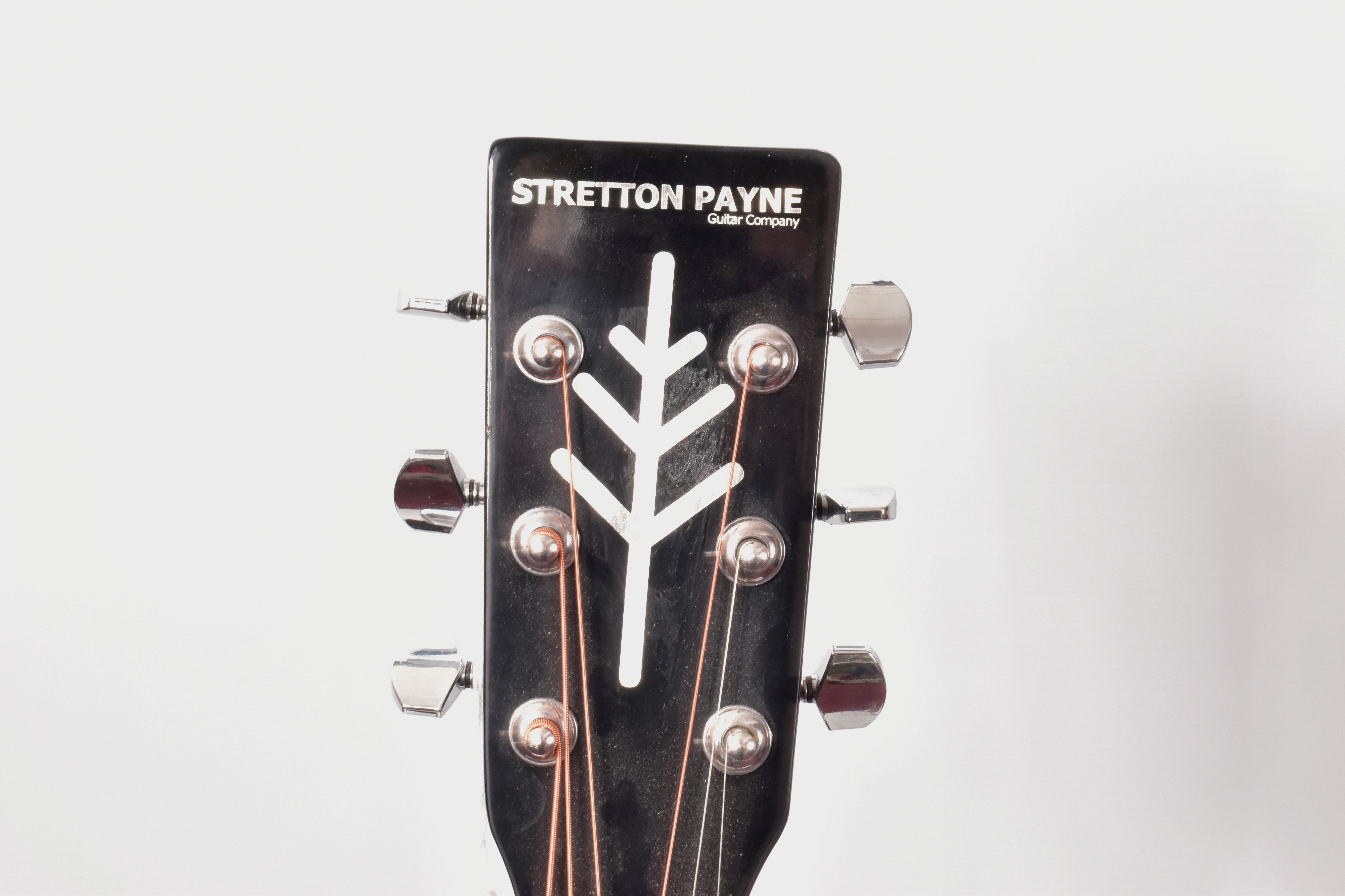 A STRETTON PAYNE SPD1BK DREADNOUGHT SHAPED ACOUSTIC GUITAR with gloss black finish cream edgebinding - Bild 3 aus 5