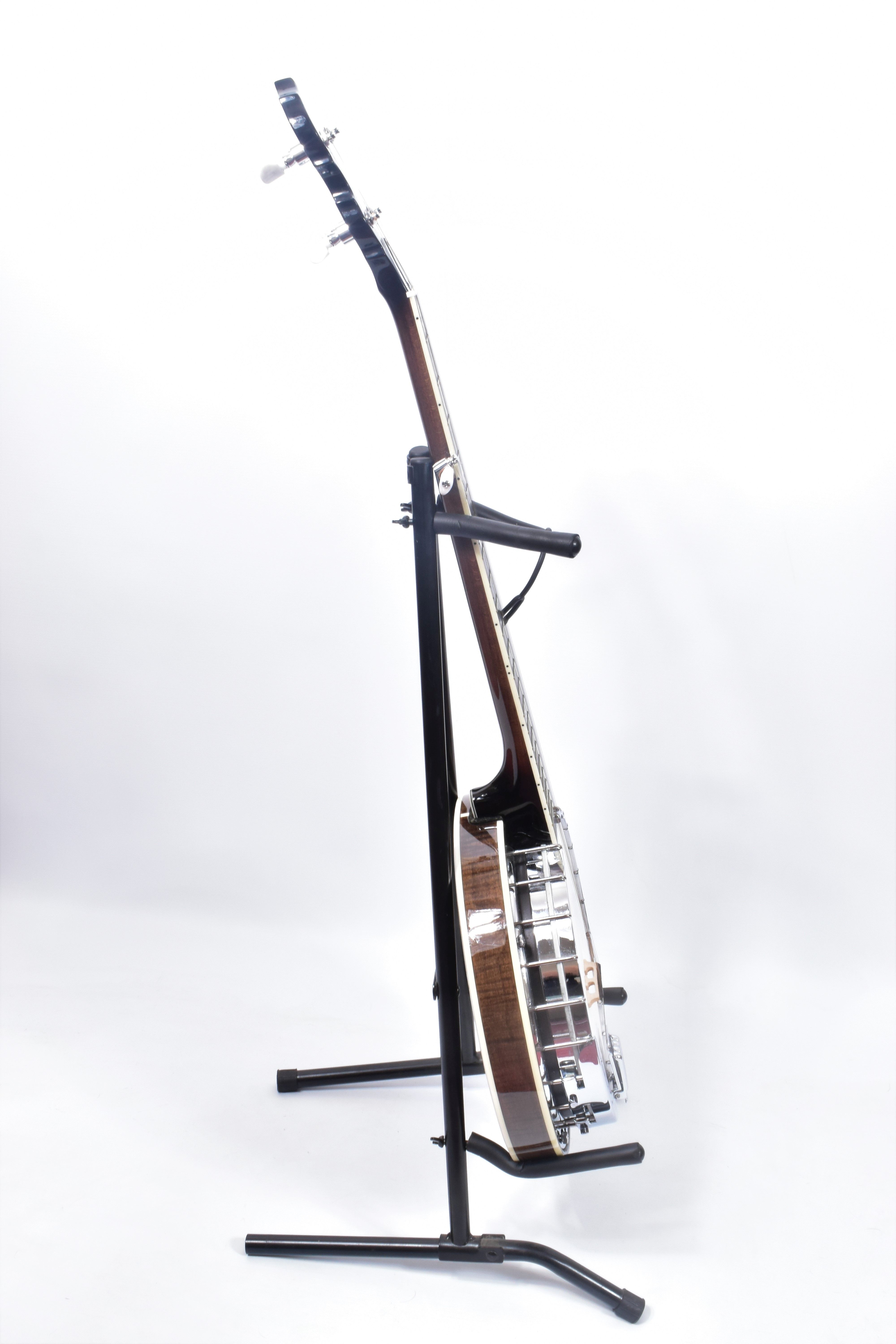 A DELTA BLUE FIVE STRING BANJO with fiddle mahogany back, mahogany sides and neck, ebony fingerboard - Bild 5 aus 7
