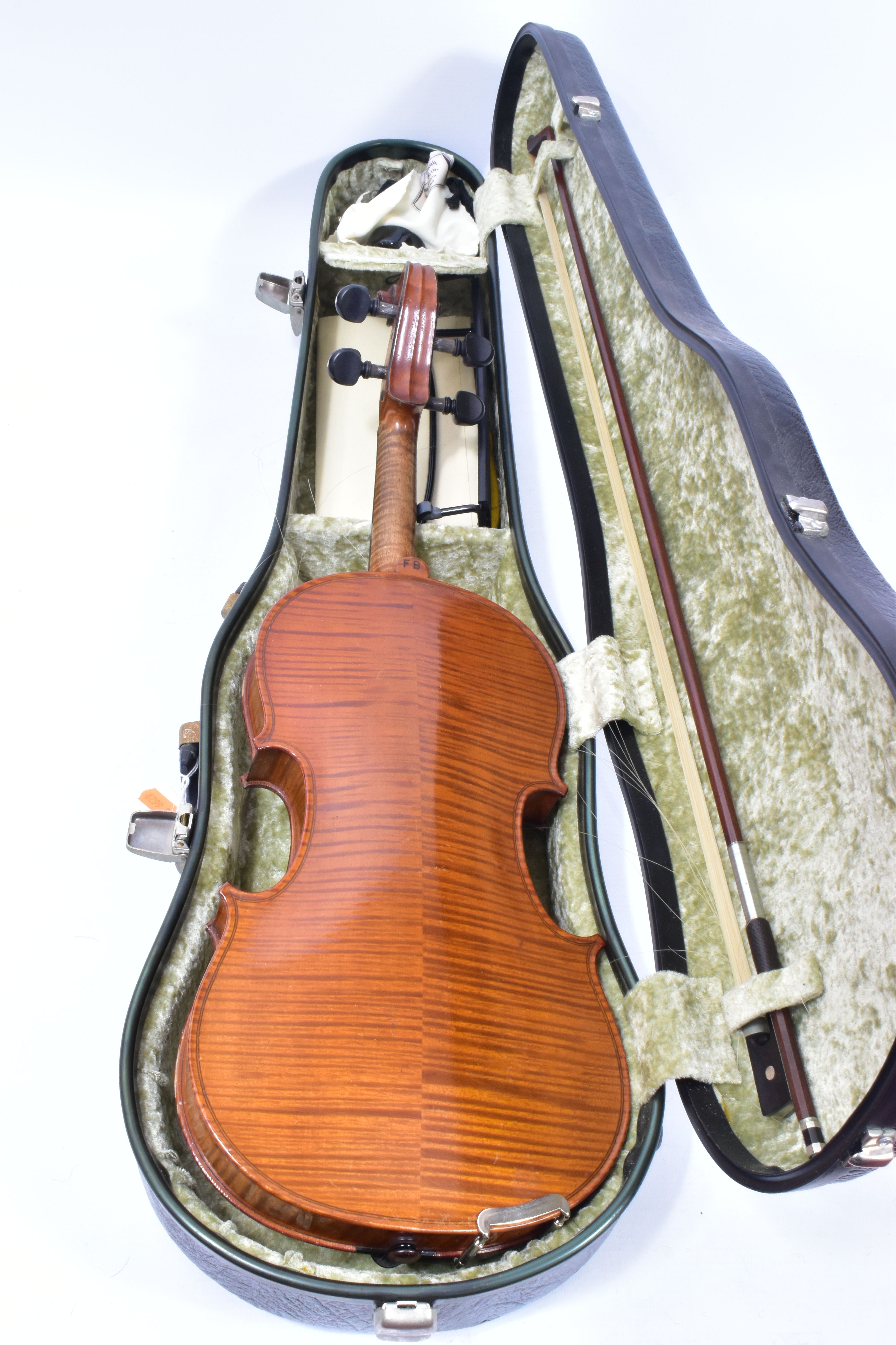 A LATE 19th CENTURY FRENCH VIOLIN BY FRANCOIS BANZONI with a two piece figured Sycamore back ( 13 - Bild 2 aus 26