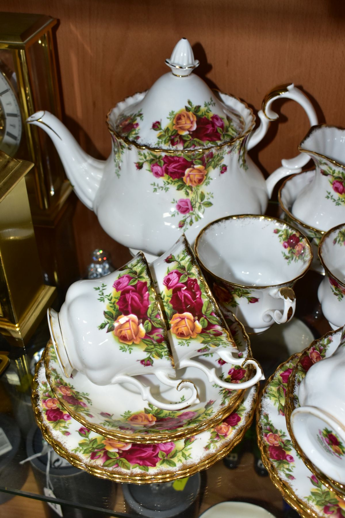 A ROYAL ALBERT OLD COUNTRY ROSES TEA SET, comprising a tea pot, height 18cm, milk jug, sugar bowl, a - Image 2 of 3