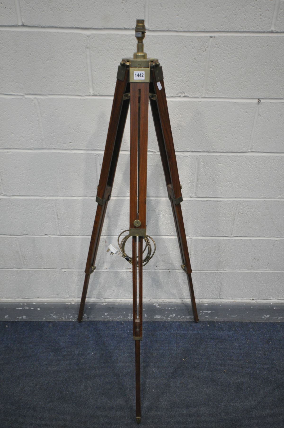 A HARDWOOD AND BRASS ADJUSTABLE TRIPOD STANDARD LAMP, max height 155cm