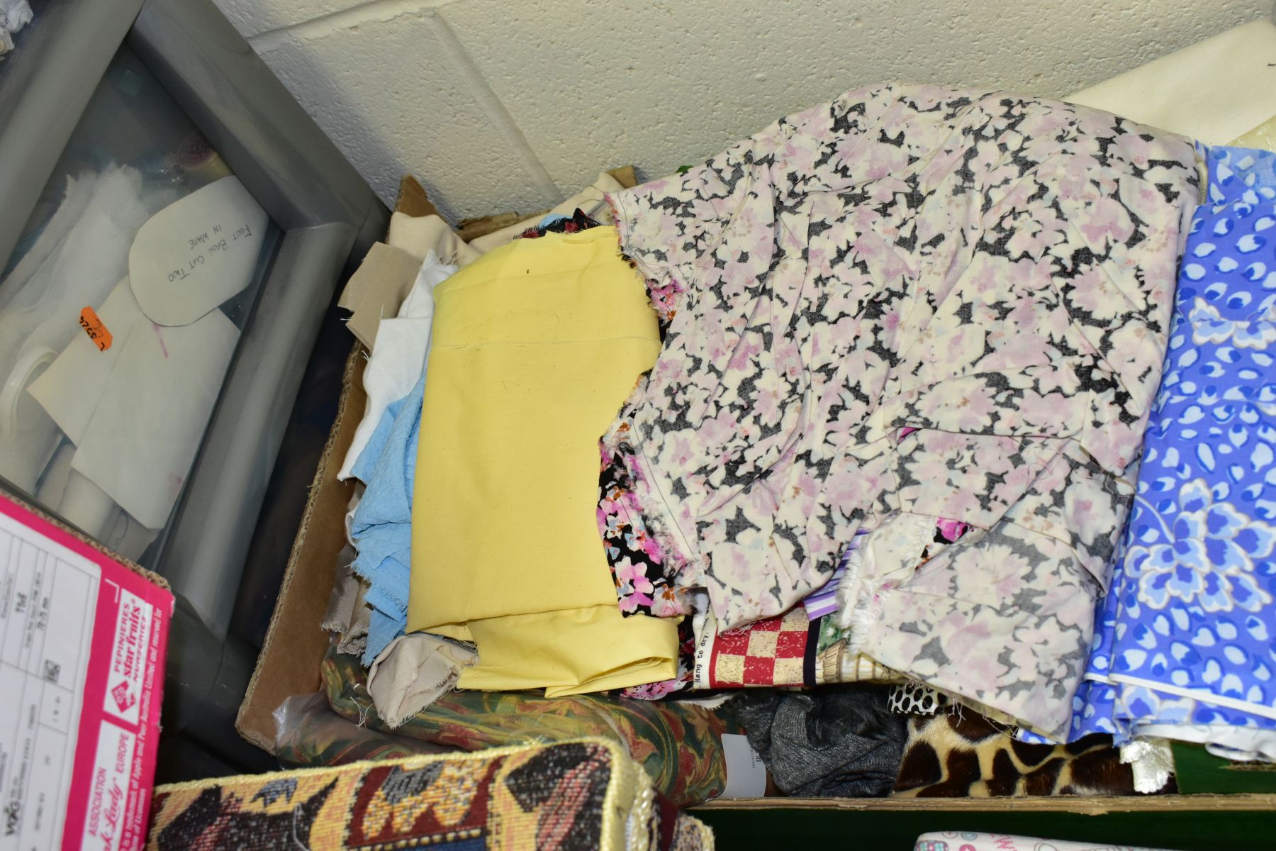 FOUR BOXES AND LOOSE FABRIC, HABERDASHERY AND SEWING ITEMS, to include three boxes of assorted - Image 8 of 8