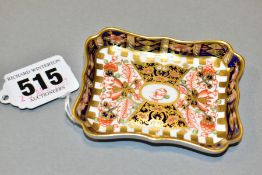 A ROYAL CROWN DERBY IMARI 6299 PIN DISH, length 7.8cm (Condition report: no sign of damage)