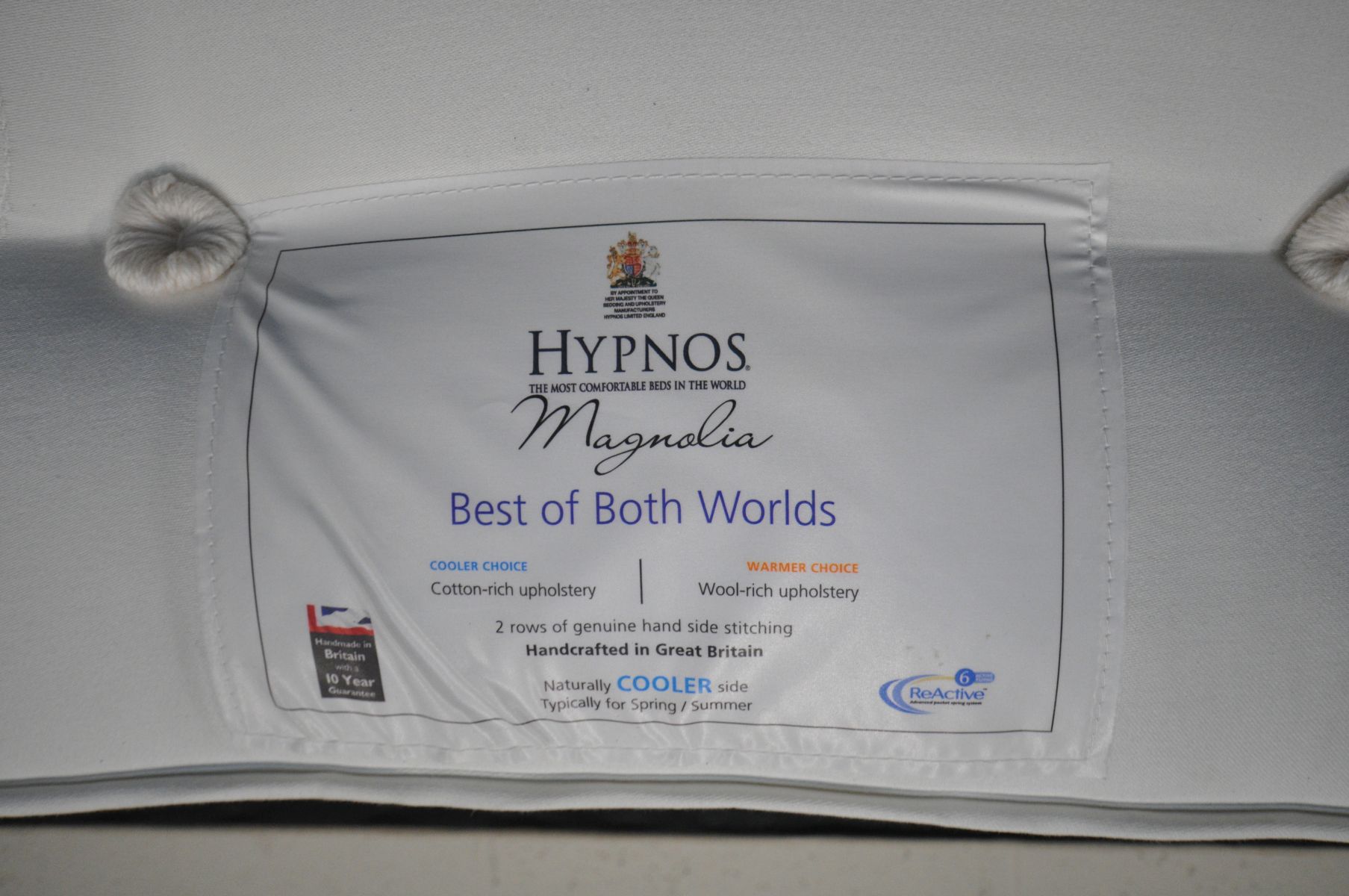 A 4FT6 DIVAN BED AND HYPNOS 'BEST OF BOTH WORLDS' MATTRESS, and a buttoned headboard - Image 3 of 3