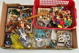 A BOX OF ASSORTED ITEMS, to include assorted costume jewellery pieces such as large beaded